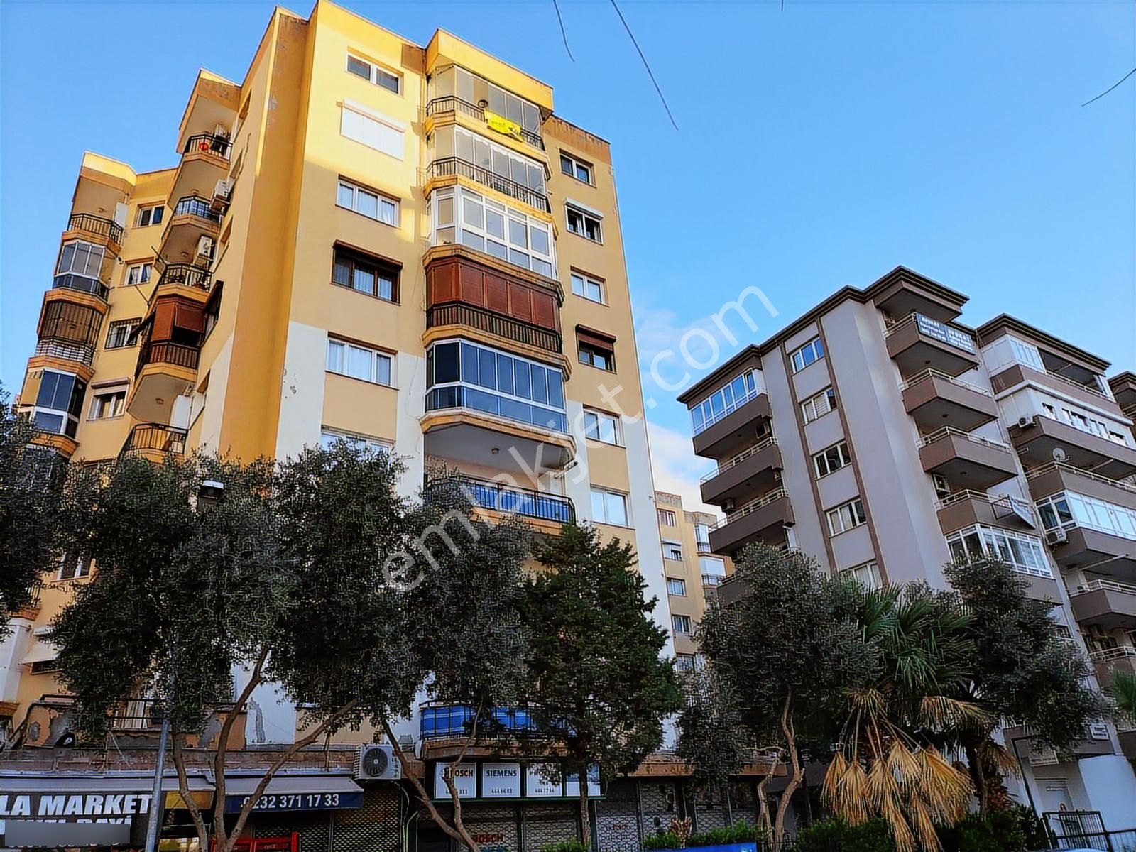 Bayraklı Site İçinde Kiralık Geniş 3+1 - Görsel 16