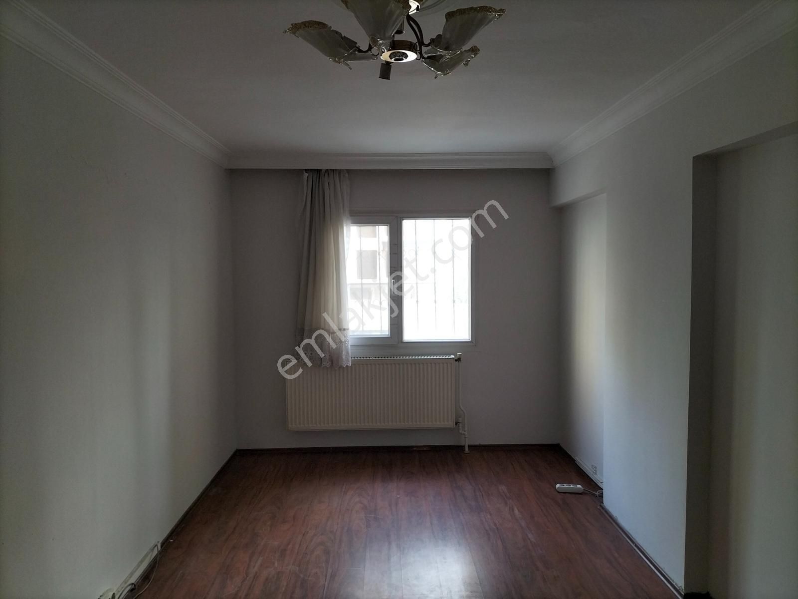 Bayraklı Site İçinde Kiralık Geniş 3+1 - Görsel 4