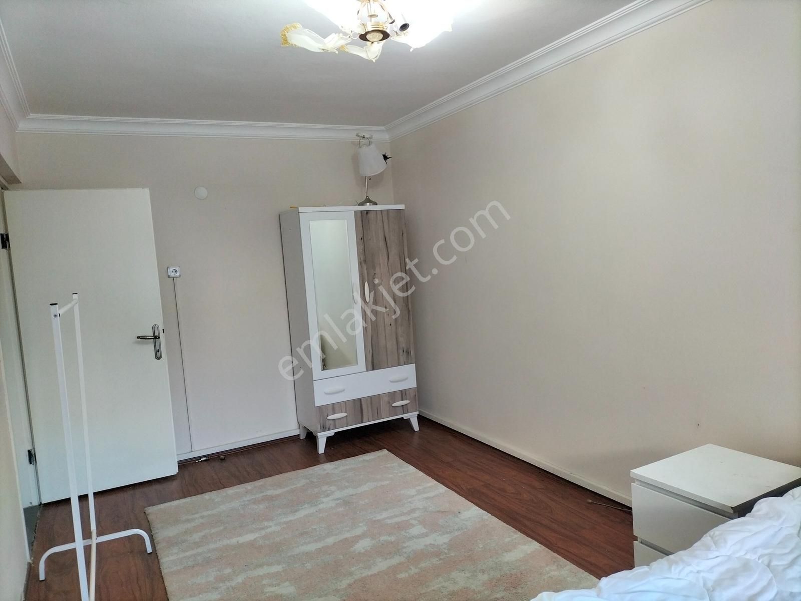 Bayraklı Site İçinde Kiralık Geniş 3+1 - Görsel 29