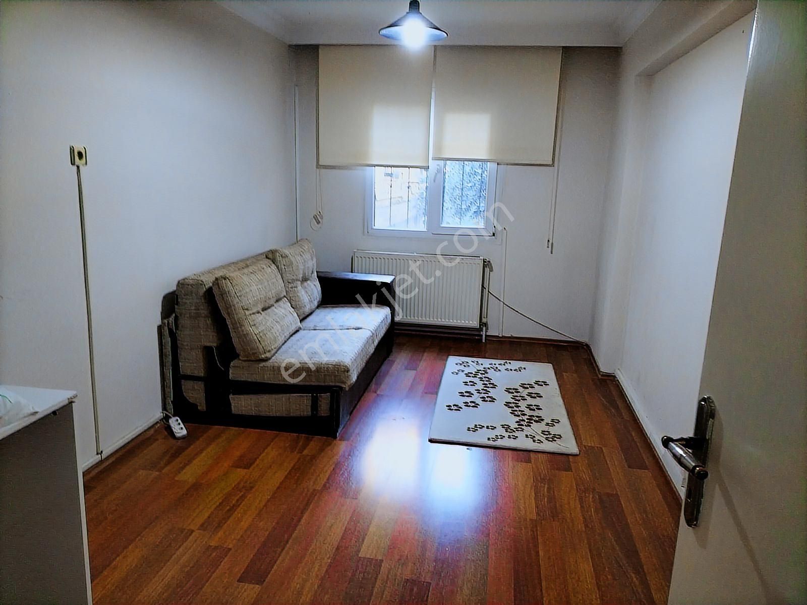 Bayraklı Site İçinde Kiralık Geniş 3+1 - Görsel 2