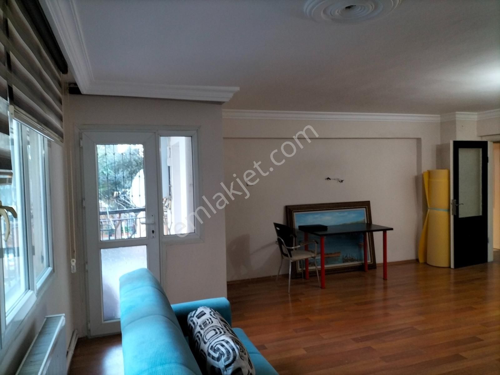 Bayraklı Site İçinde Kiralık Geniş 3+1 - Görsel 10