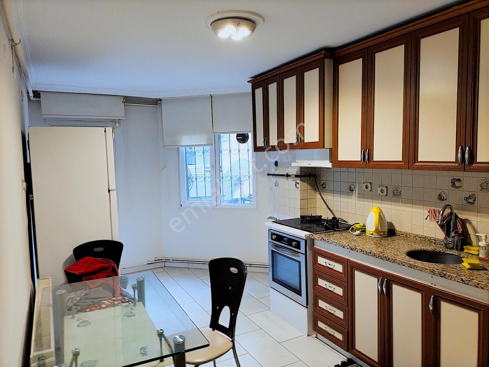 Bayraklı Site İçinde Kiralık Geniş 3+1 - Görsel 21