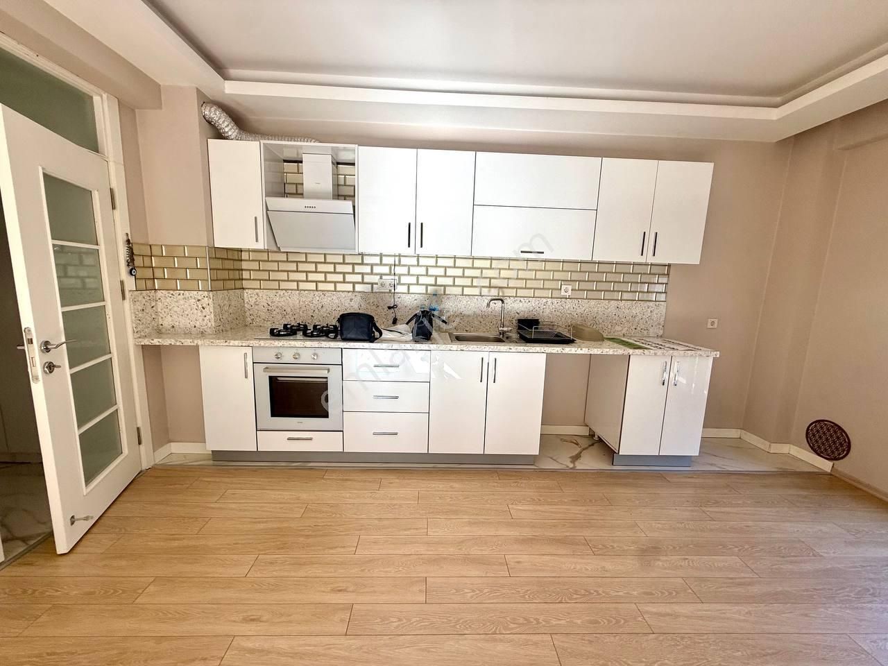 Çarşı Gayrimenkulden Kiralık Karagözler De 2+1 Lüks Daire - Görsel 3