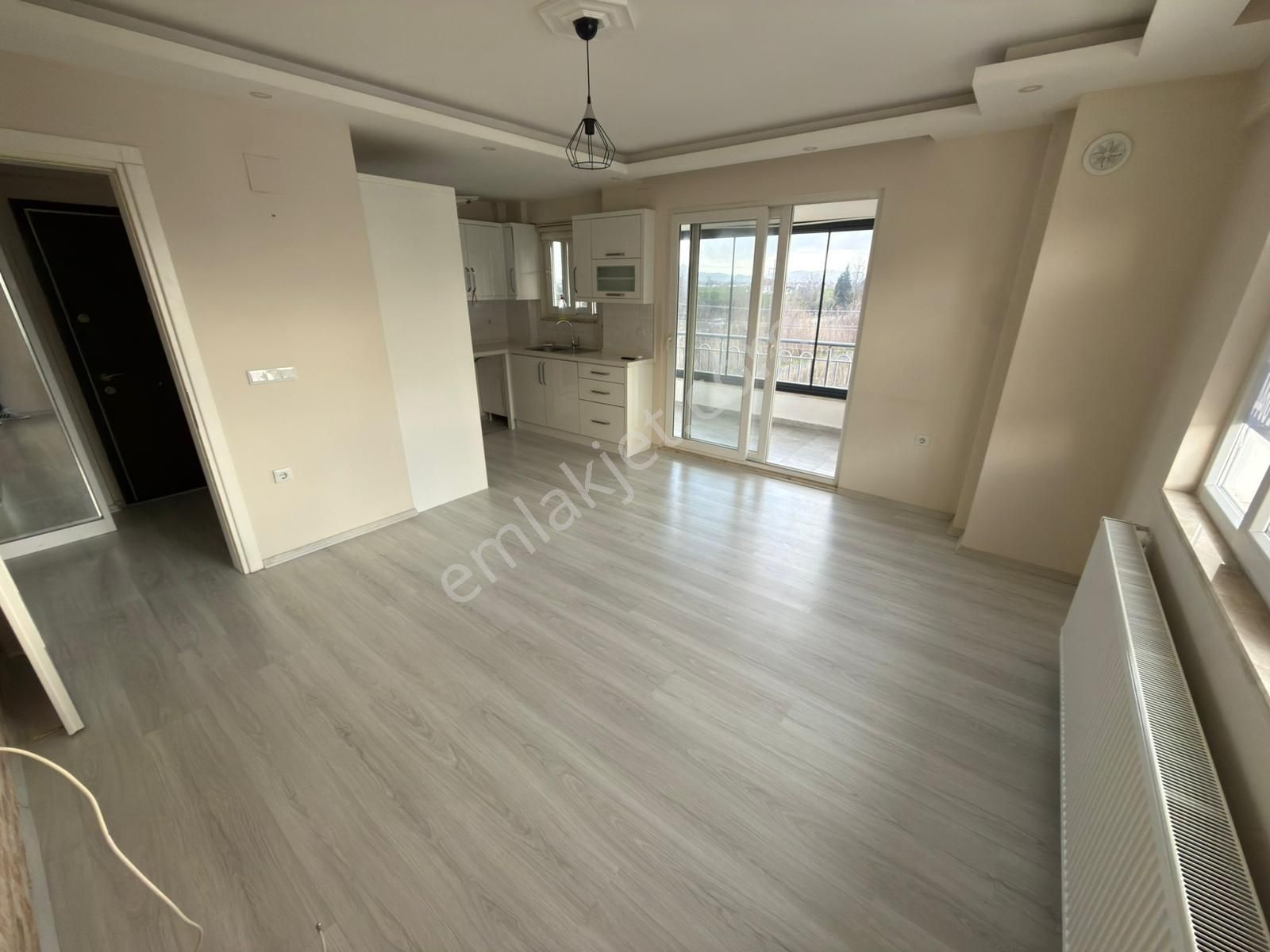 Ortaca Bahçelievlerde 2+1 Geniş Daire Kiralık. - Görsel 3