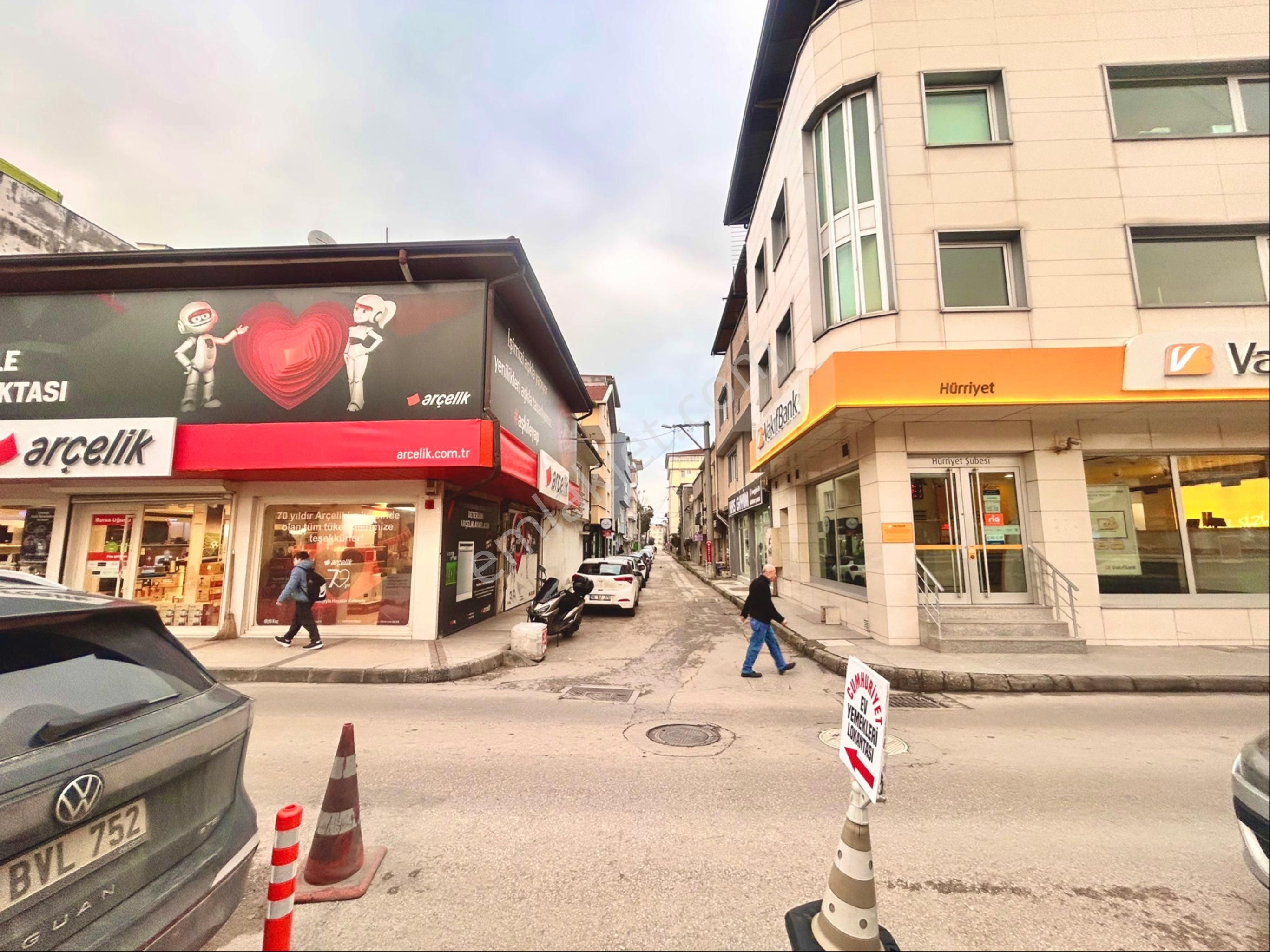 Hürriyet Meydanın'da İçi Yenilenmiş 2+1 Kiralık Daire - Görsel 11