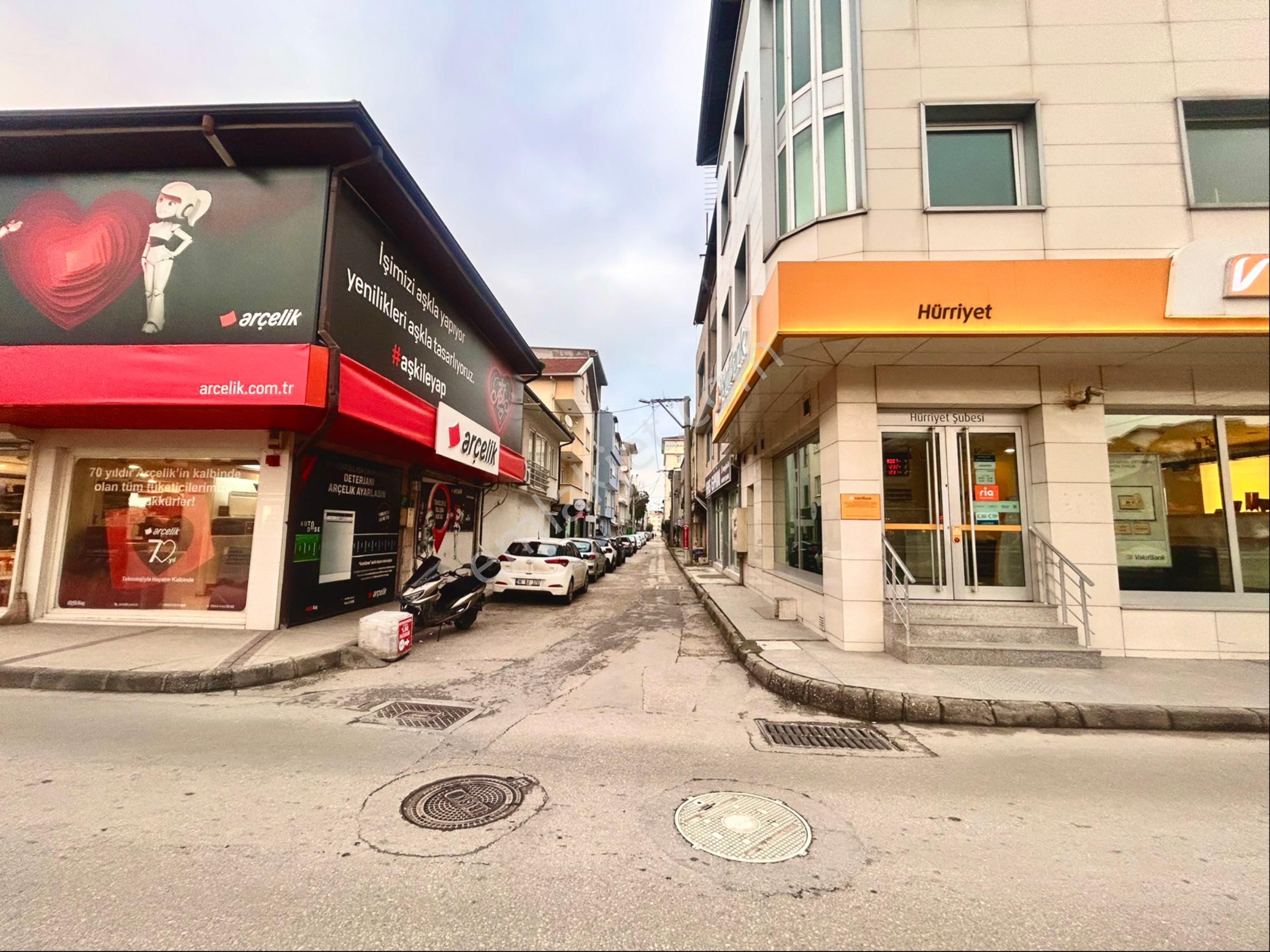 Hürriyet Meydanın'da İçi Yenilenmiş 2+1 Kiralık Daire - Görsel 7