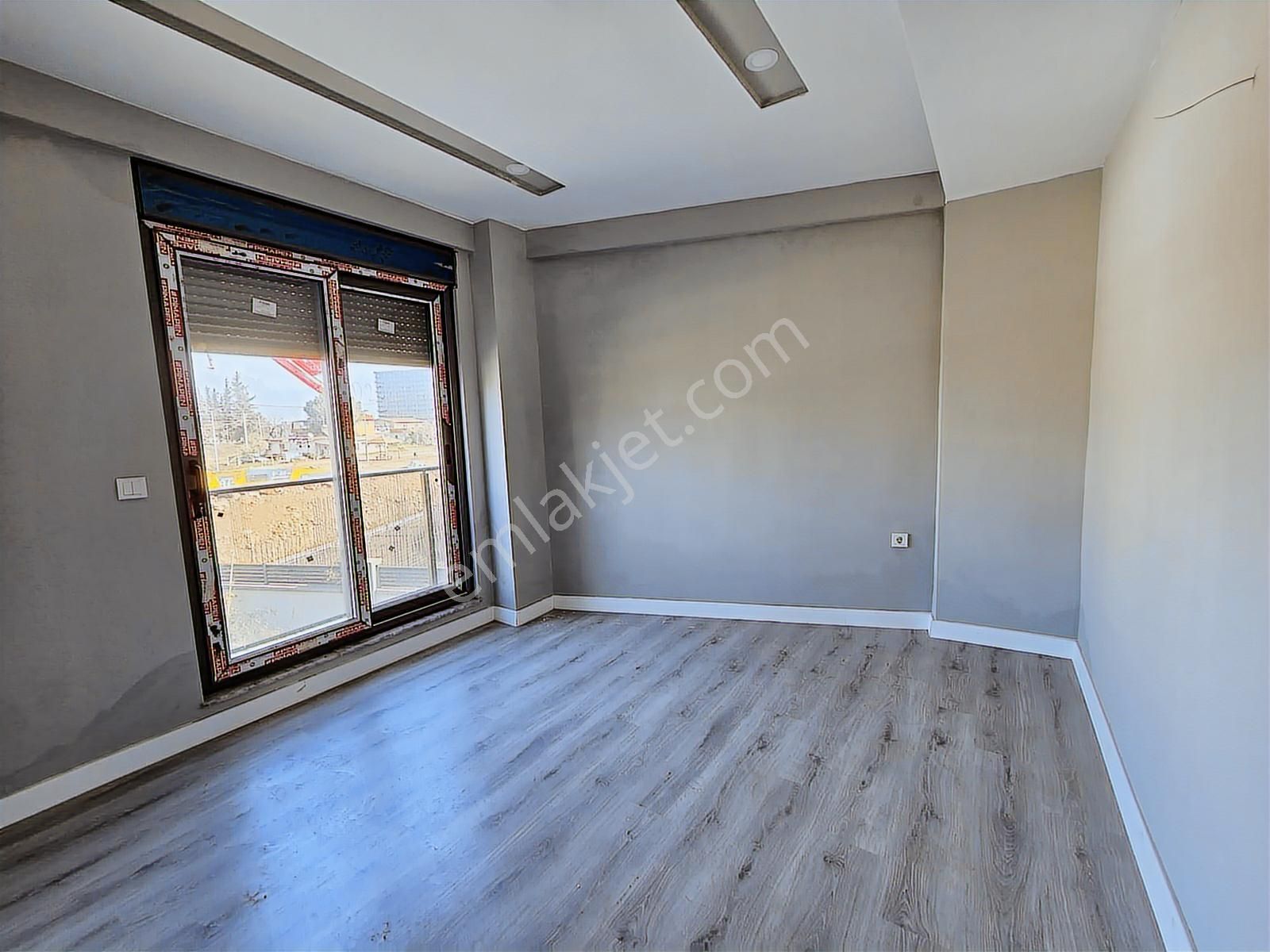 Kepez, Altınova'da, Site İçerisinde, Satılık 2+1 Loft Daire - Görsel 9