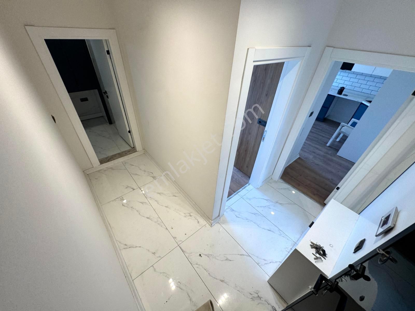 🏡 Referans'tan Akçay'da Bahçe Kullanımlı Şık Tasarımlı 1+1 Daire - Görsel 22