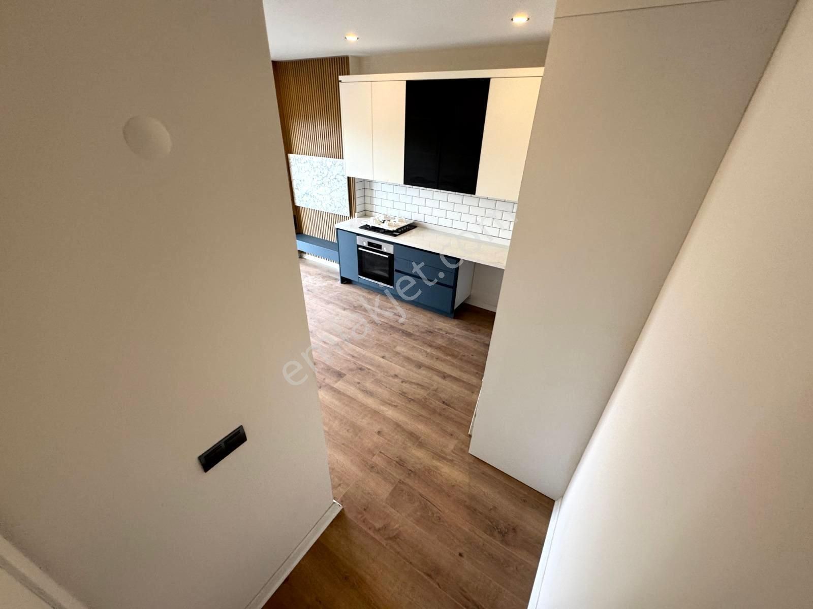 🏡 Referans'tan Akçay'da Bahçe Kullanımlı Şık Tasarımlı 1+1 Daire - Görsel 17