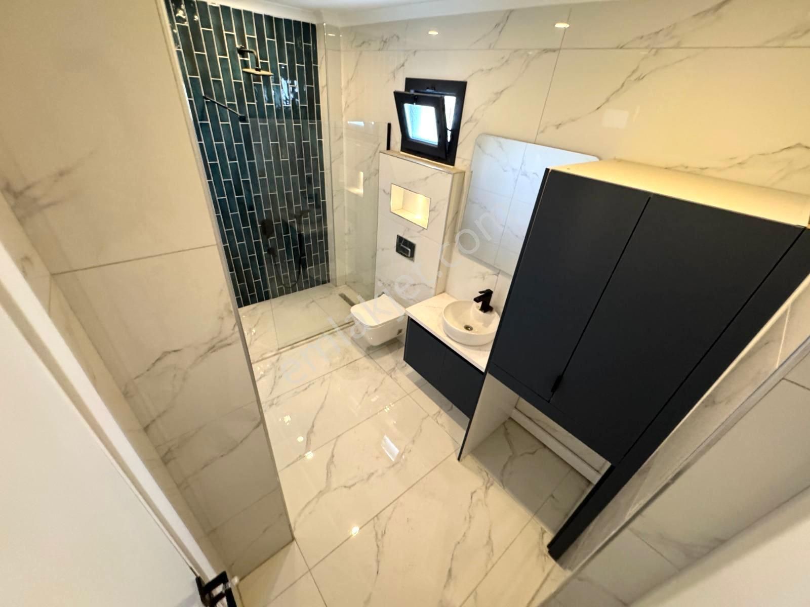 🏡 Referans'tan Akçay'da Bahçe Kullanımlı Şık Tasarımlı 1+1 Daire - Görsel 25