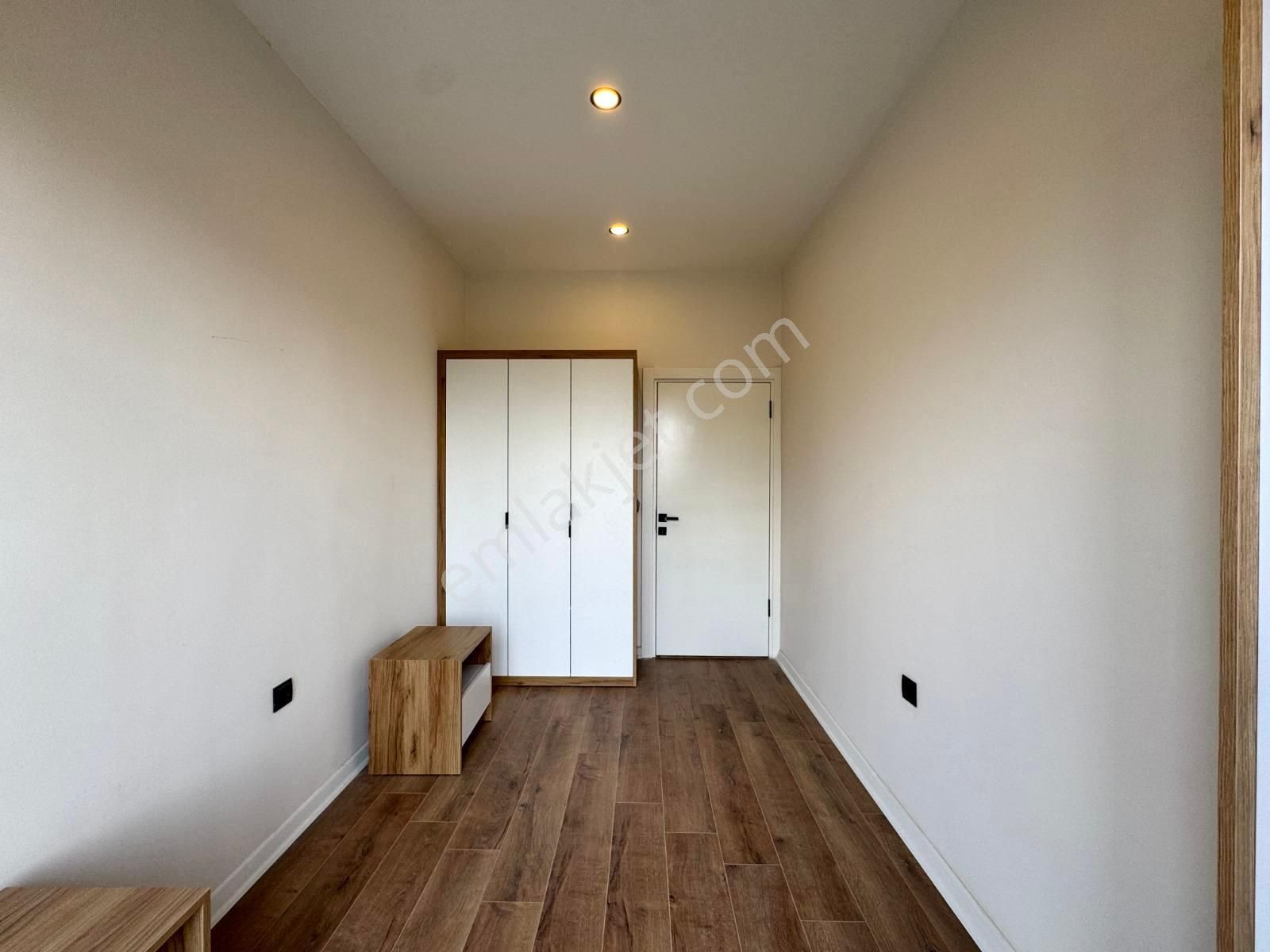 🏡 Referans'tan Akçay'da Bahçe Kullanımlı Şık Tasarımlı 1+1 Daire - Görsel 16