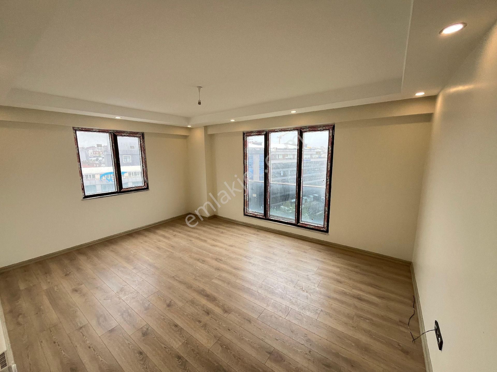 Uğurmumcu Mah. Asgün Trio Sitesinde 2+1 90m² 9.kat Ebevyn Banyolu Kiralık Daire - Görsel 3