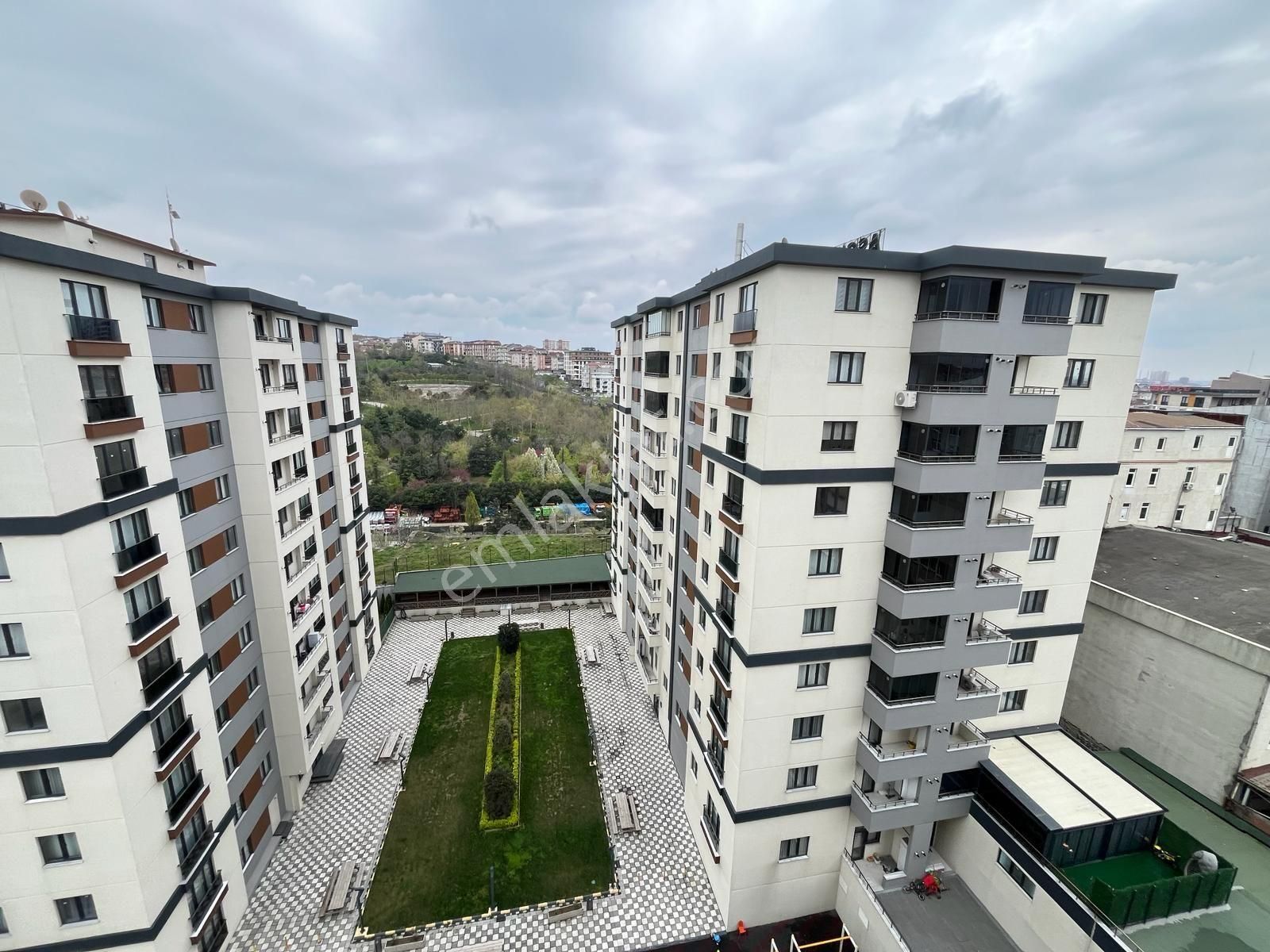 Uğurmumcu Mah. Asgün Trio Sitesinde 2+1 90m² 9.kat Ebevyn Banyolu Kiralık Daire - Görsel 21