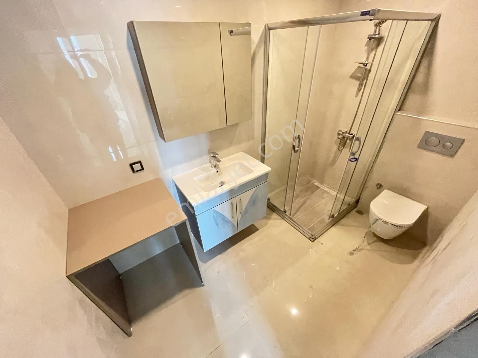 Uğurmumcu Mah. Asgün Trio Sitesinde 2+1 90m² 9.kat Ebevyn Banyolu Kiralık Daire - Görsel 16