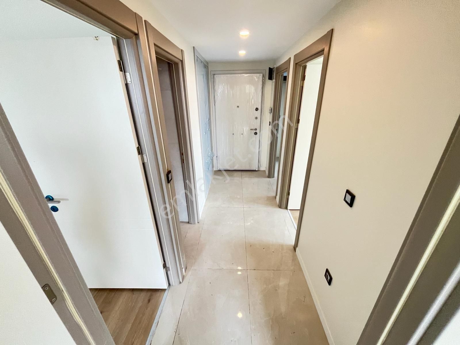 Uğurmumcu Mah. Asgün Trio Sitesinde 2+1 90m² 9.kat Ebevyn Banyolu Kiralık Daire - Görsel 18