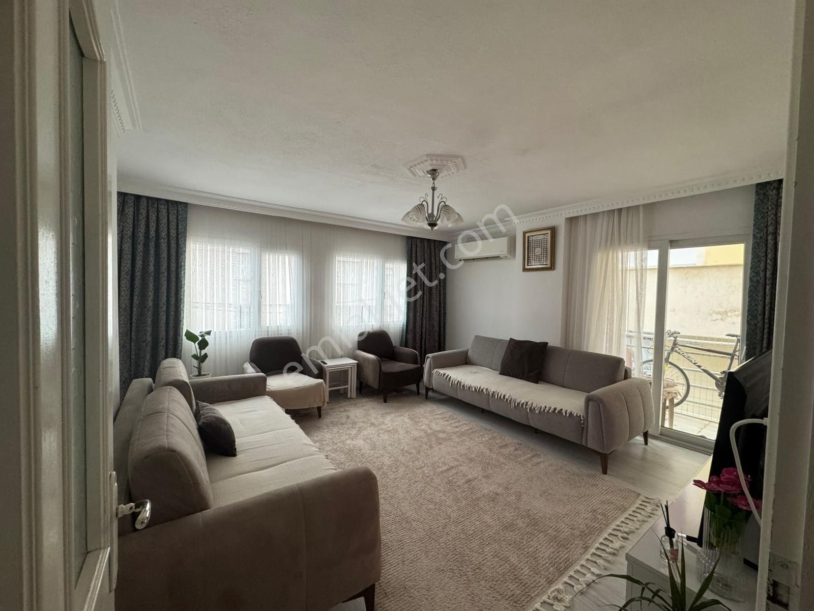 Kuşadası Camiatik'te Masrafsız, Ferah 3+1 Daire Satılıktır - Görsel 4