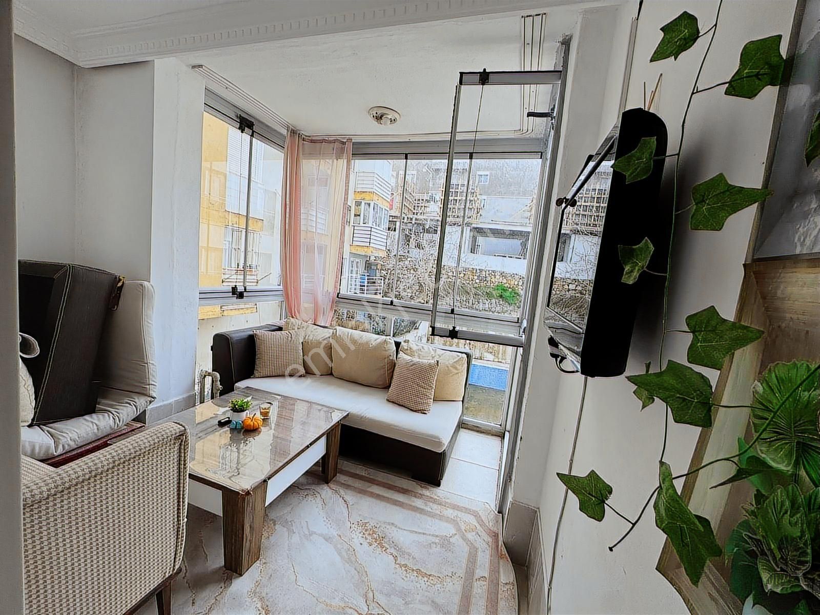 Kuşadası Camiatik'te Masrafsız, Ferah 3+1 Daire Satılıktır - Görsel 27