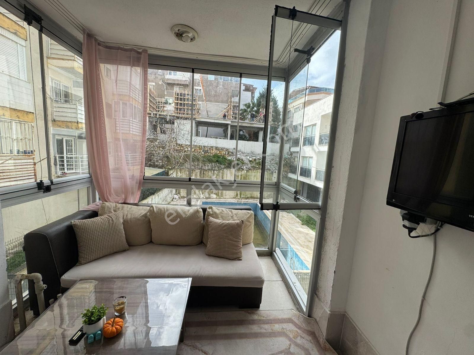 Kuşadası Camiatik'te Masrafsız, Ferah 3+1 Daire Satılıktır - Görsel 7