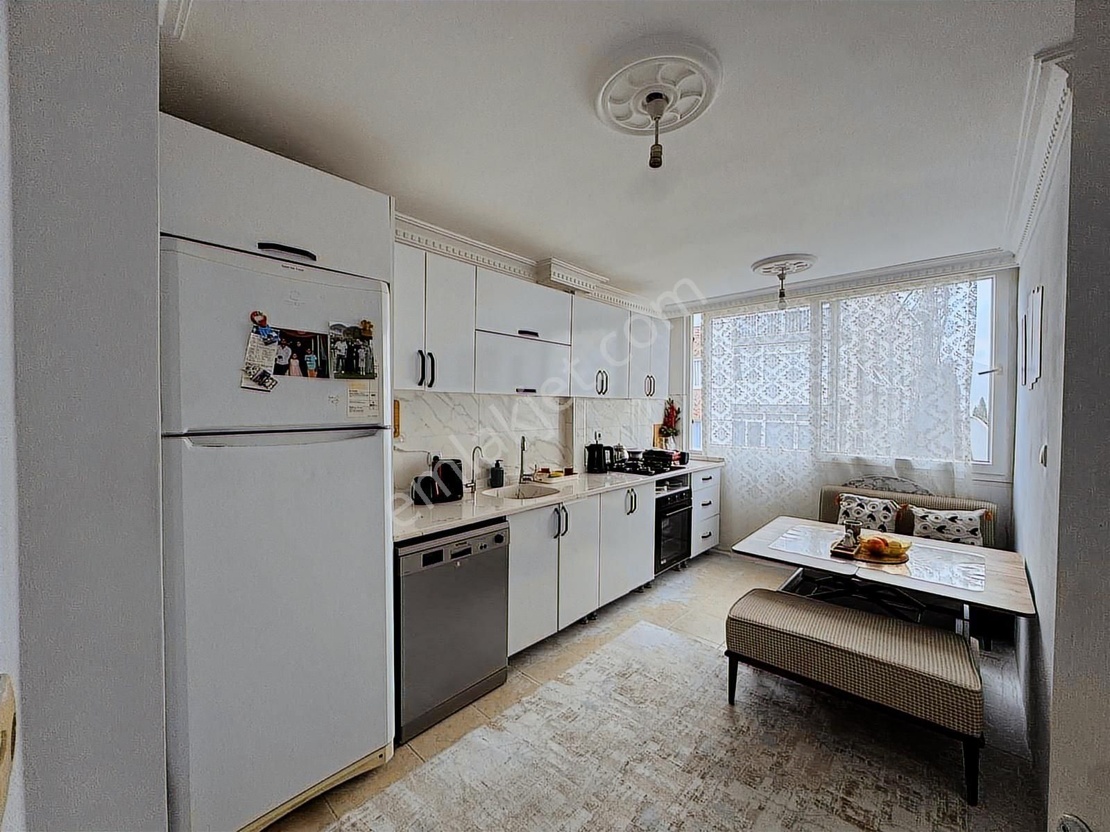 Kuşadası Camiatik'te Masrafsız, Ferah 3+1 Daire Satılıktır - Görsel 23