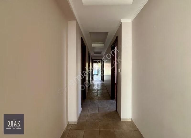 Odak'tan Çatalçeşme'de Genç Binada Manzaralı Katta Tek - Görsel 4