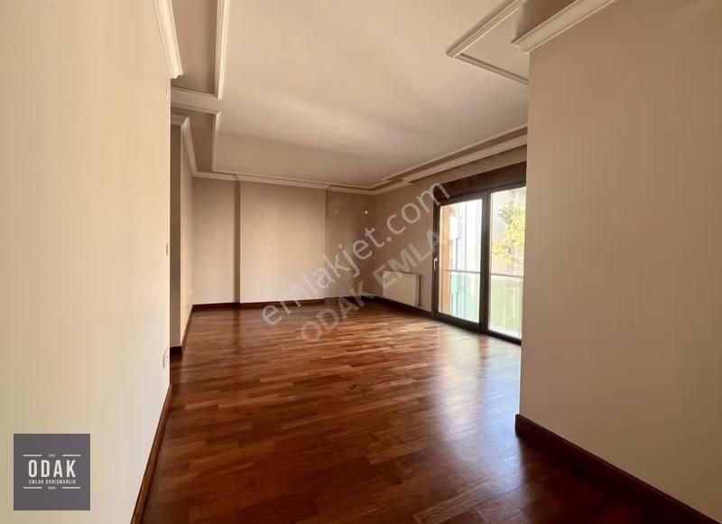 Odak'tan Çatalçeşme'de Genç Binada Manzaralı Katta Tek - Görsel 14