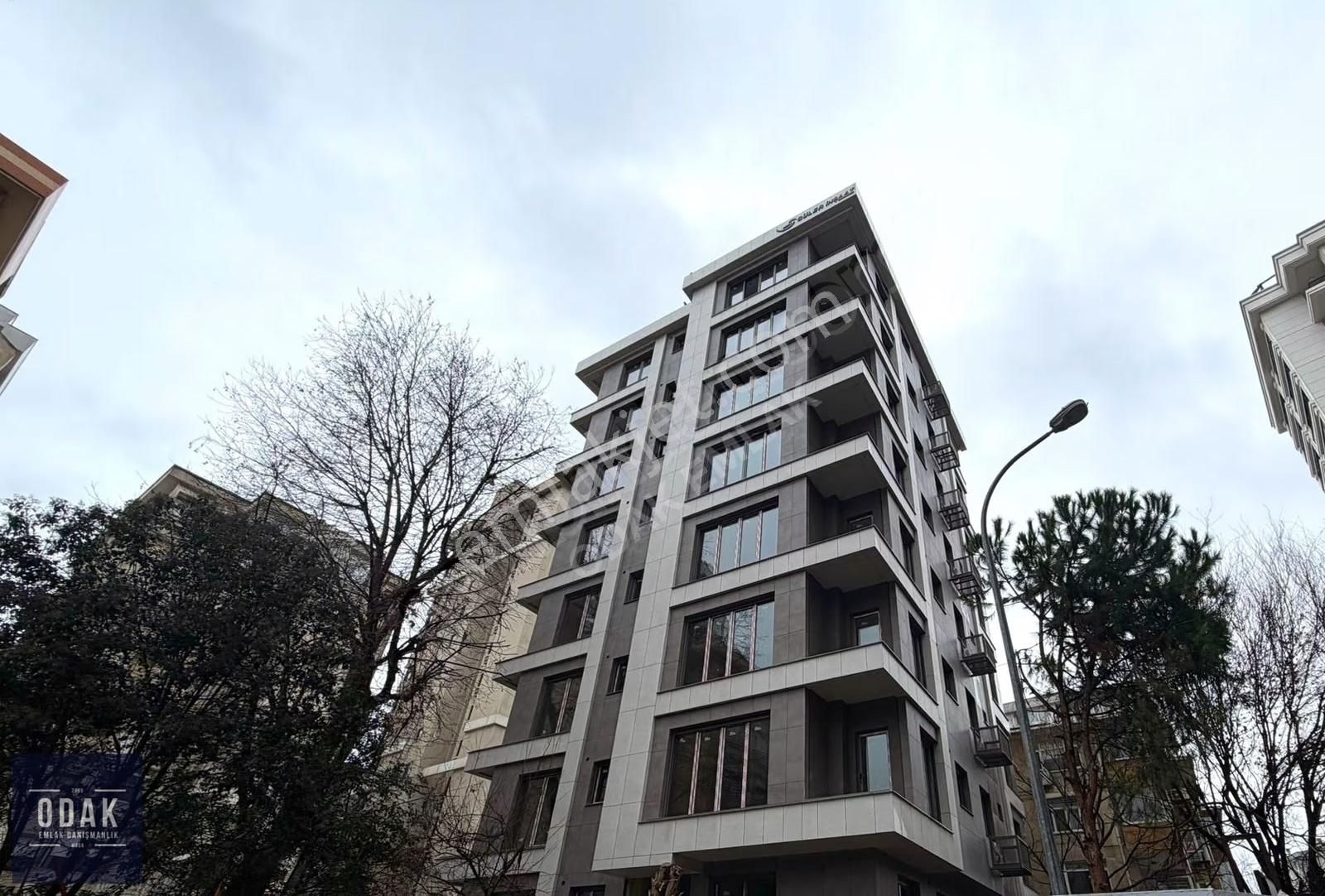 Odak'tan Bağdat Caddesi Alt Paralelinde Sıfır Binada Önü Açık