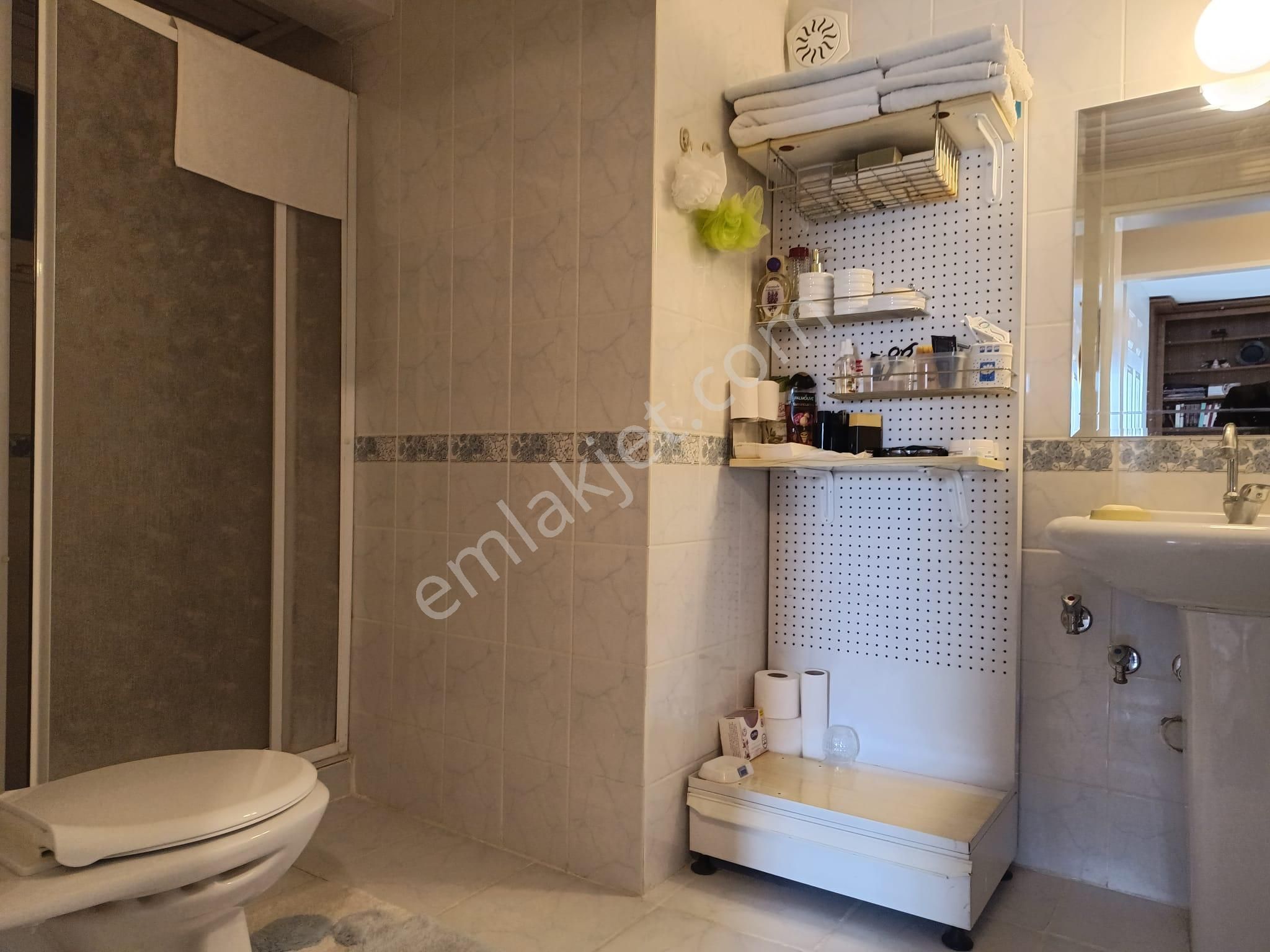 Buket Emlaktan Satılık 3+1 Daire Doğal Gazlı Asansörlü - Görsel 15