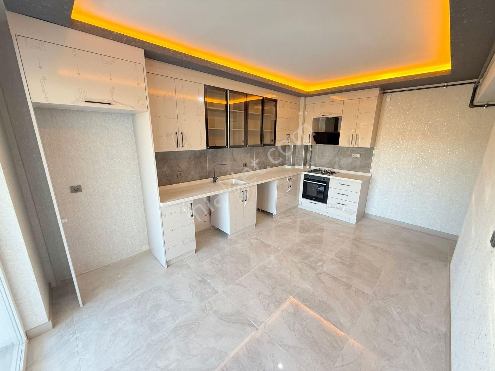 Şafak'tan Karşıyaka'da 3+1 Sıfır Ultra Lüks Teras Balkonlu Geniş - Görsel 2