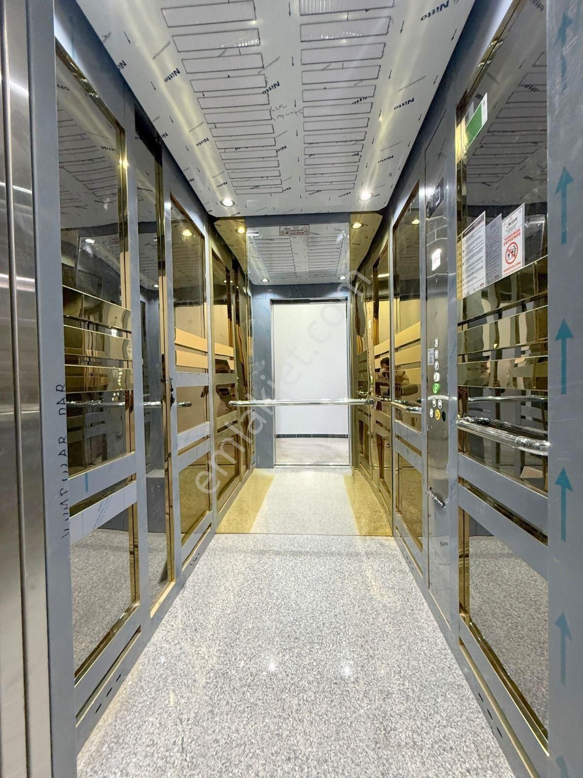 Şafak'tan Karşıyaka'da 3+1 Sıfır Ultra Lüks Teras Balkonlu Geniş - Görsel 13