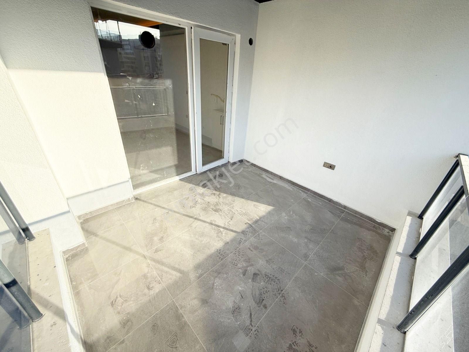 Şafak'tan Karşıyaka'da 3+1 Sıfır Ultra Lüks Teras Balkonlu Geniş - Görsel 16