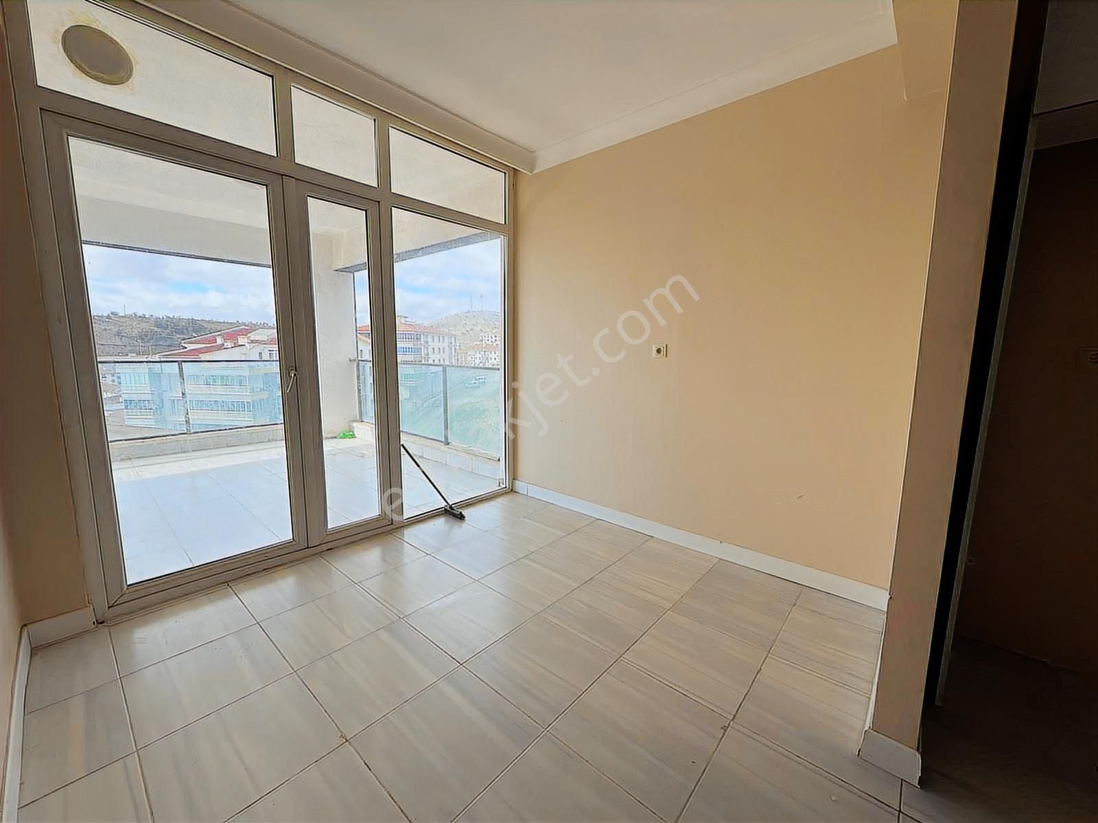 Keçiörende Angora Park Sitesi Dairesi 3.5+1 Manzaralı Kiralık - Görsel 33