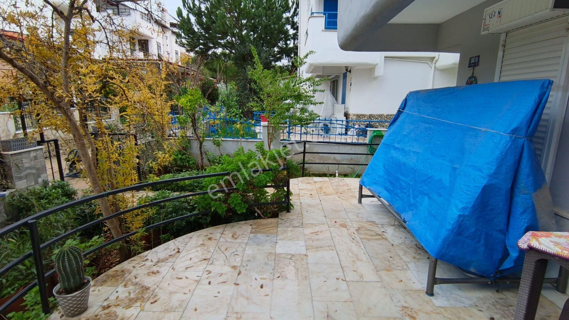 Kuşadası Karaovada Havuzlu Sitede Müstakil Bahçeli Fırsat 5+1 Tripleks Villa - Görsel 10