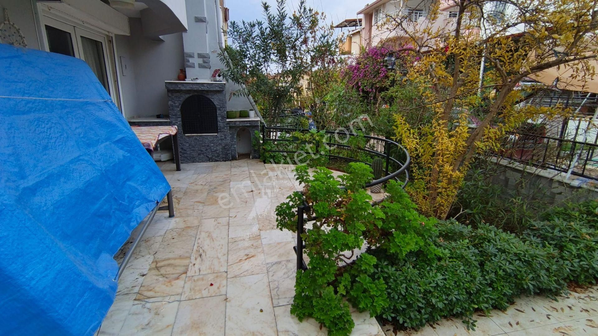 Kuşadası Karaovada Havuzlu Sitede Müstakil Bahçeli Fırsat 5+1 Tripleks Villa - Görsel 5