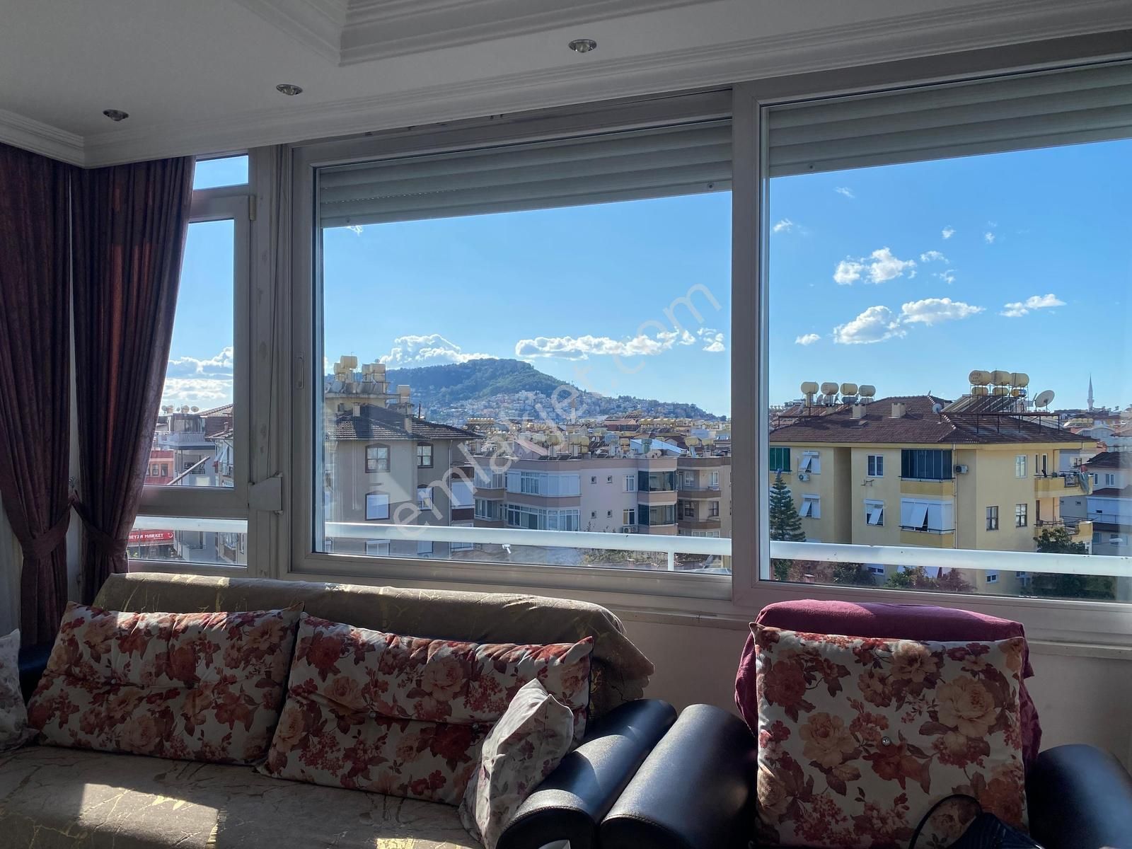 Alanya Merkezinde Satılık 2+1 Ayrı Mutfaklı Geniş Daire - Görsel 19