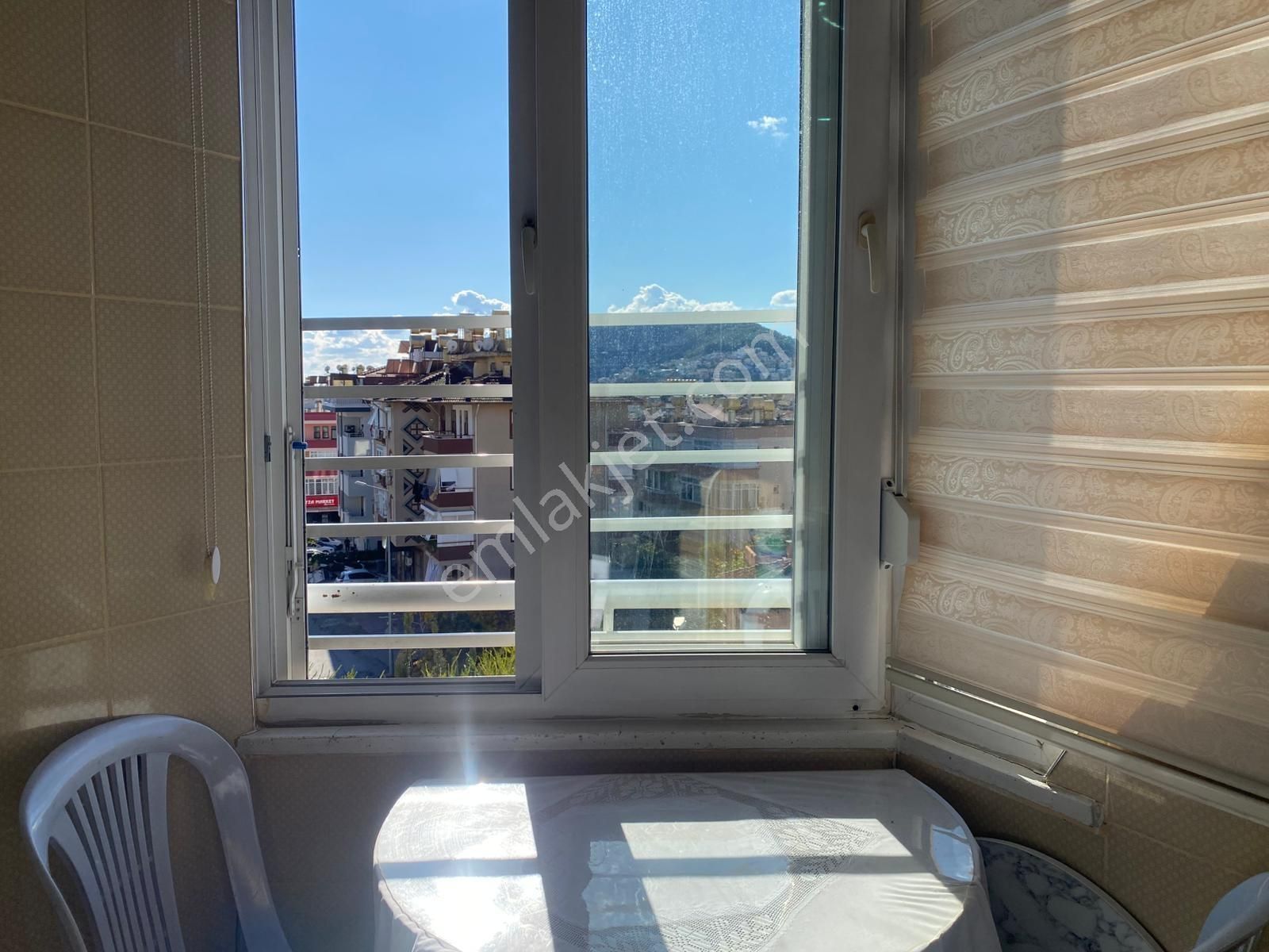 Alanya Merkezinde Satılık 2+1 Ayrı Mutfaklı Geniş Daire - Görsel 11