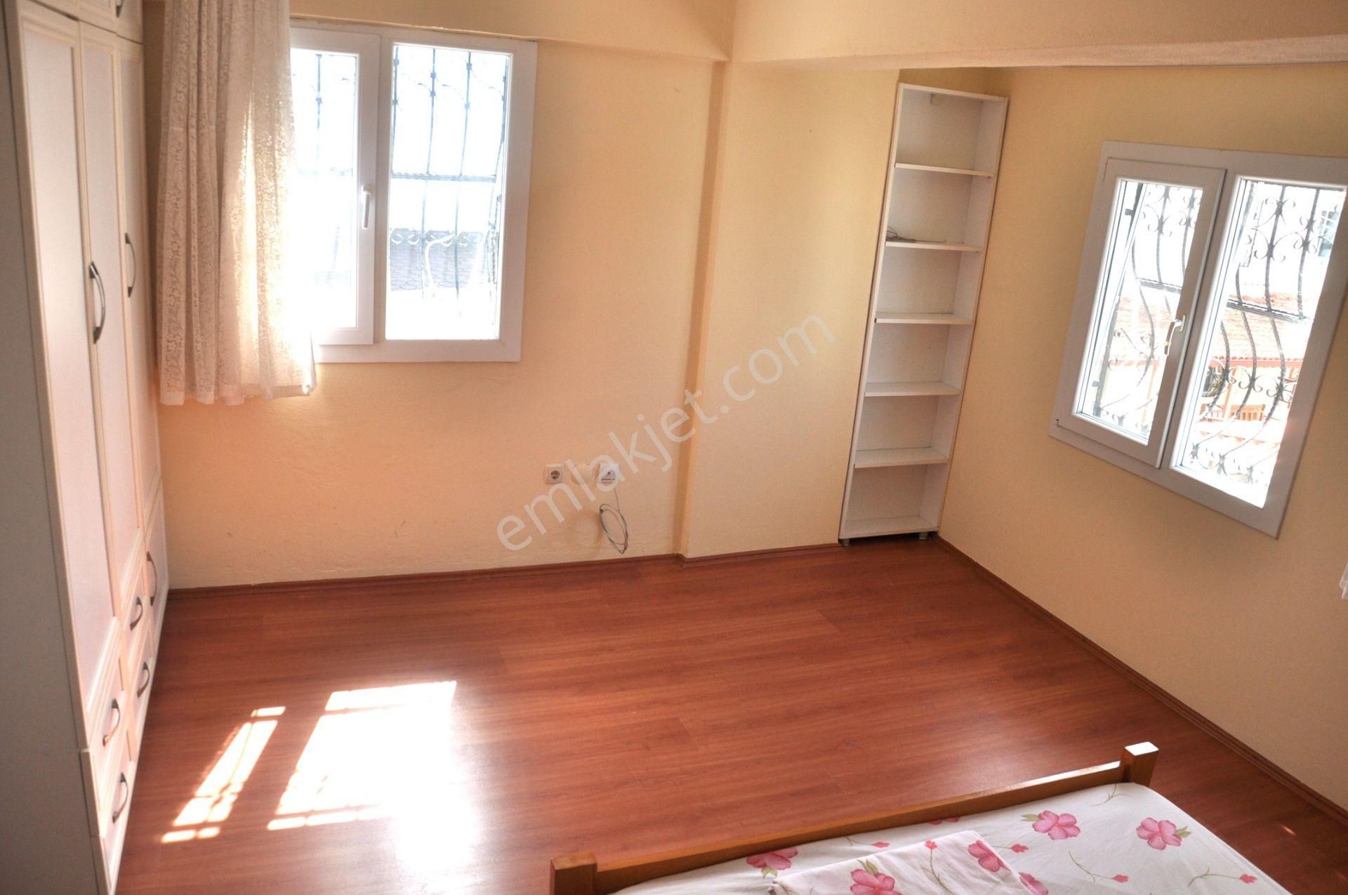 Kuşadası Karaovada Denize 400mt Geniş Bahçeli Verandalı 3+1villa - Görsel 27