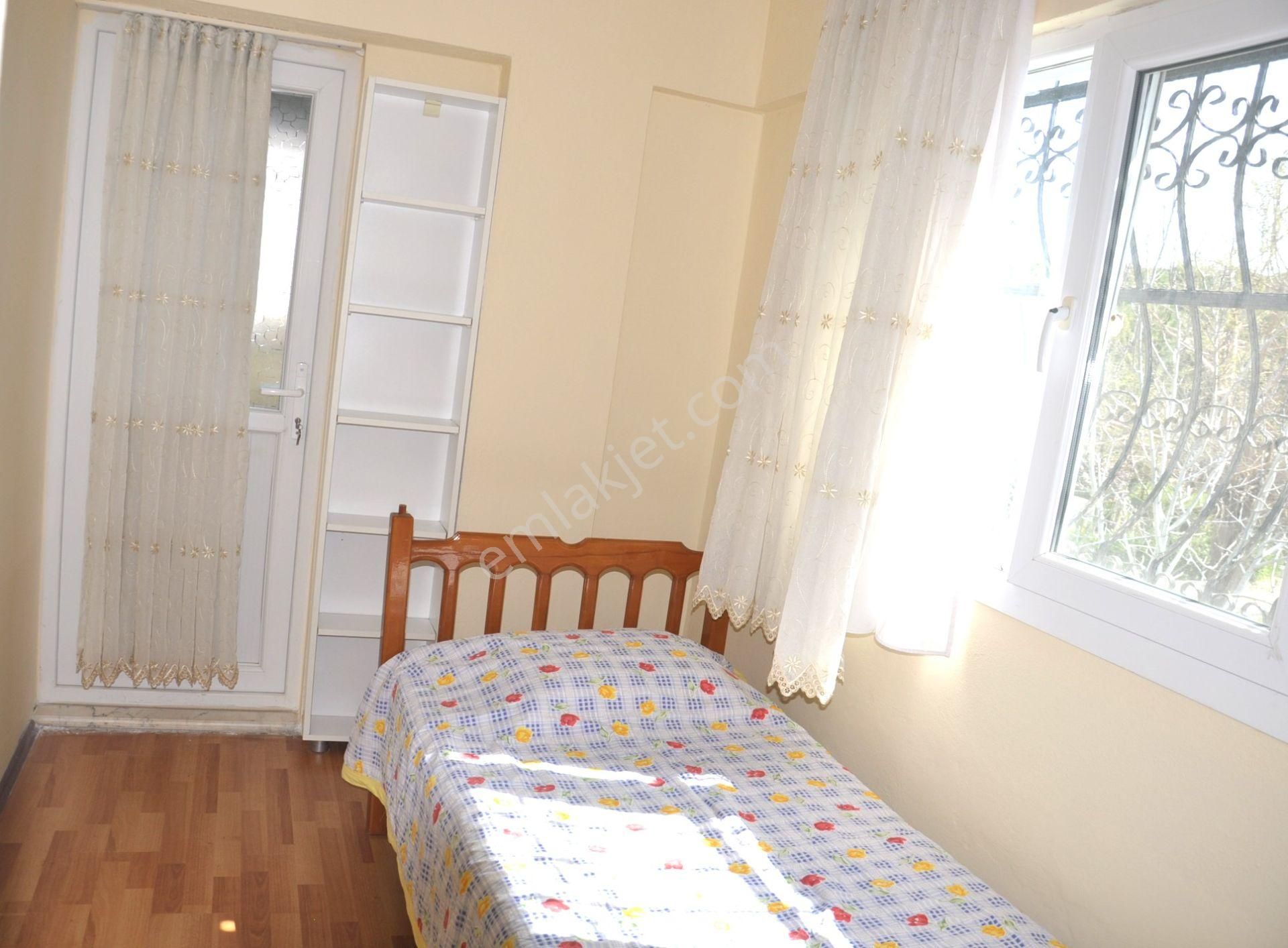 Kuşadası Karaovada Denize 400mt Geniş Bahçeli Verandalı 3+1villa - Görsel 34