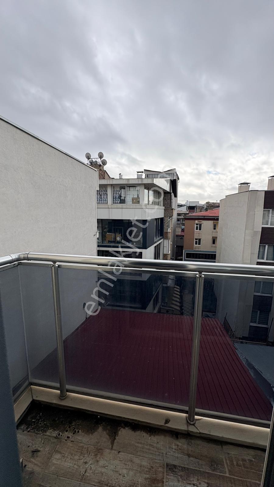 Bussines Keys'ten Şemsiye Sokakta Fırsat Satılık 1+1 Daire - Görsel 20