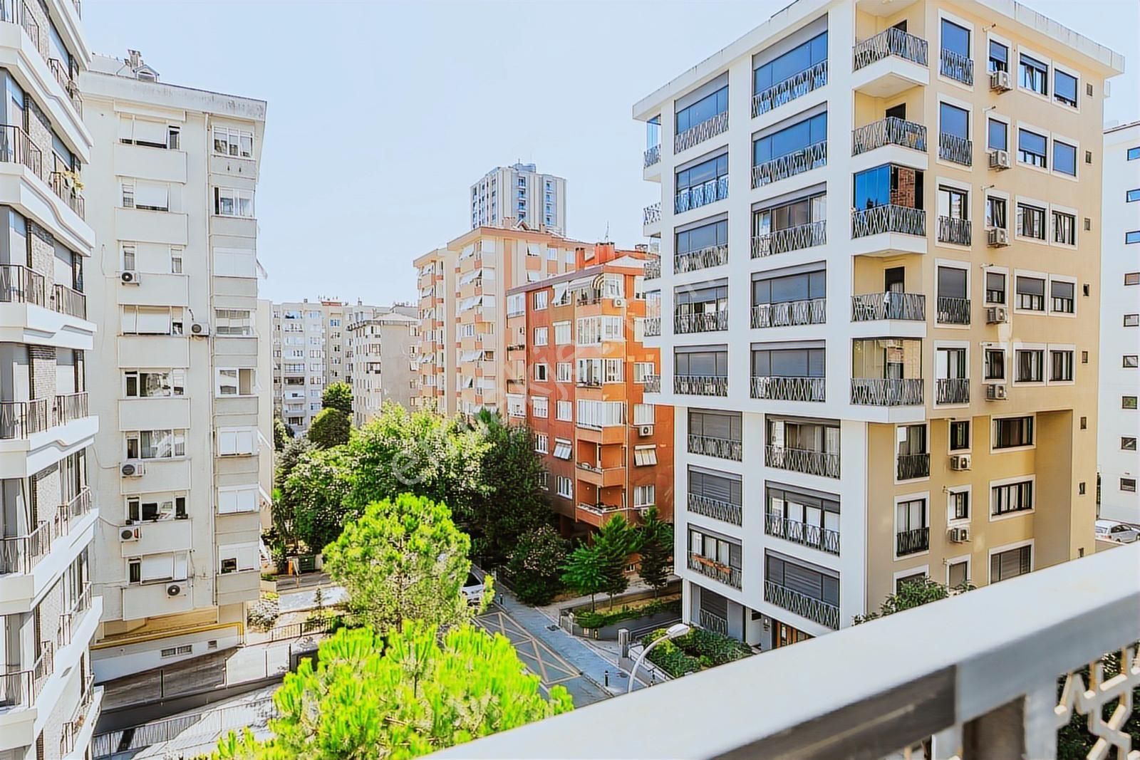 Göztepe'de Yeni Binada Full Eşyalı Kiralık 3+1 - Görsel 17