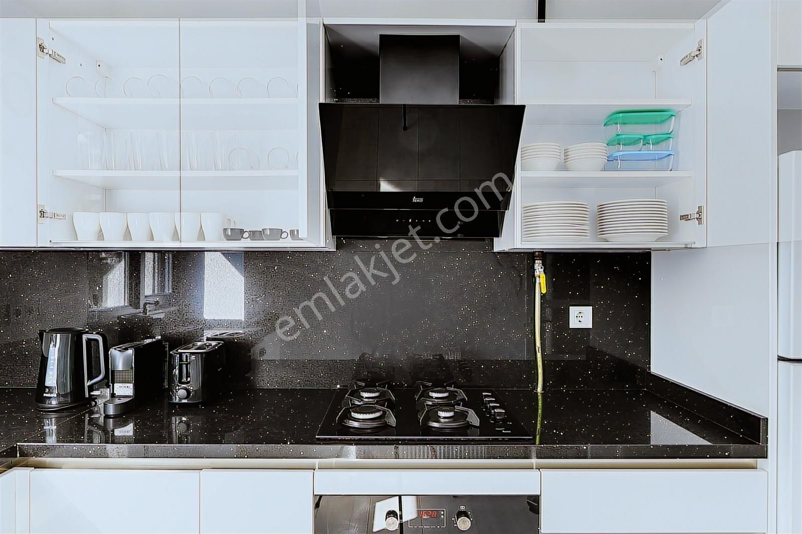 Göztepe'de Yeni Binada Full Eşyalı Kiralık 3+1 - Görsel 18