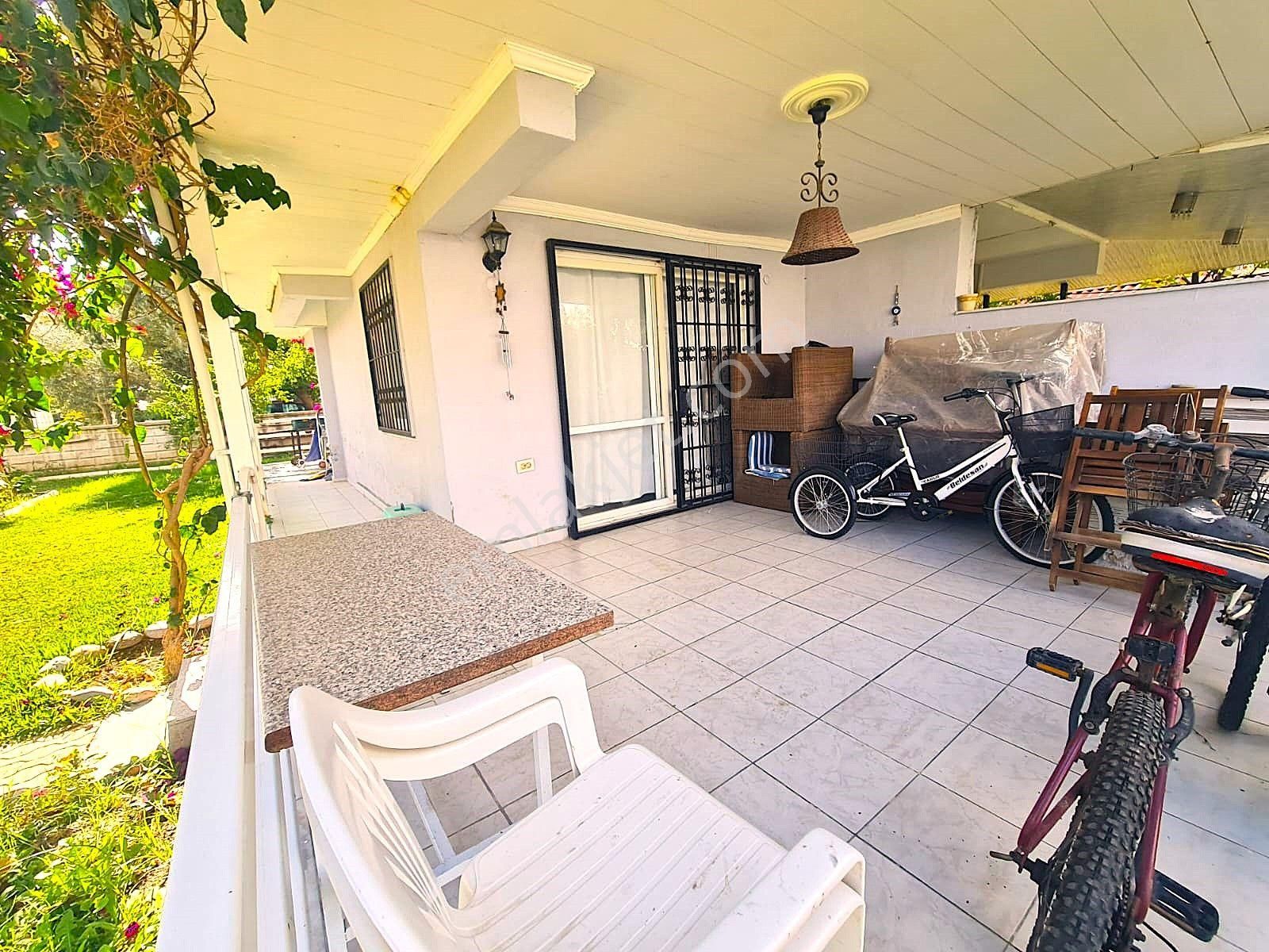 Kuşadası Sahil Sitelerin De Havuzlu Site De Denize Yakın Geniş Ferah 3+1 Tripleks Yazlık - Görsel 16