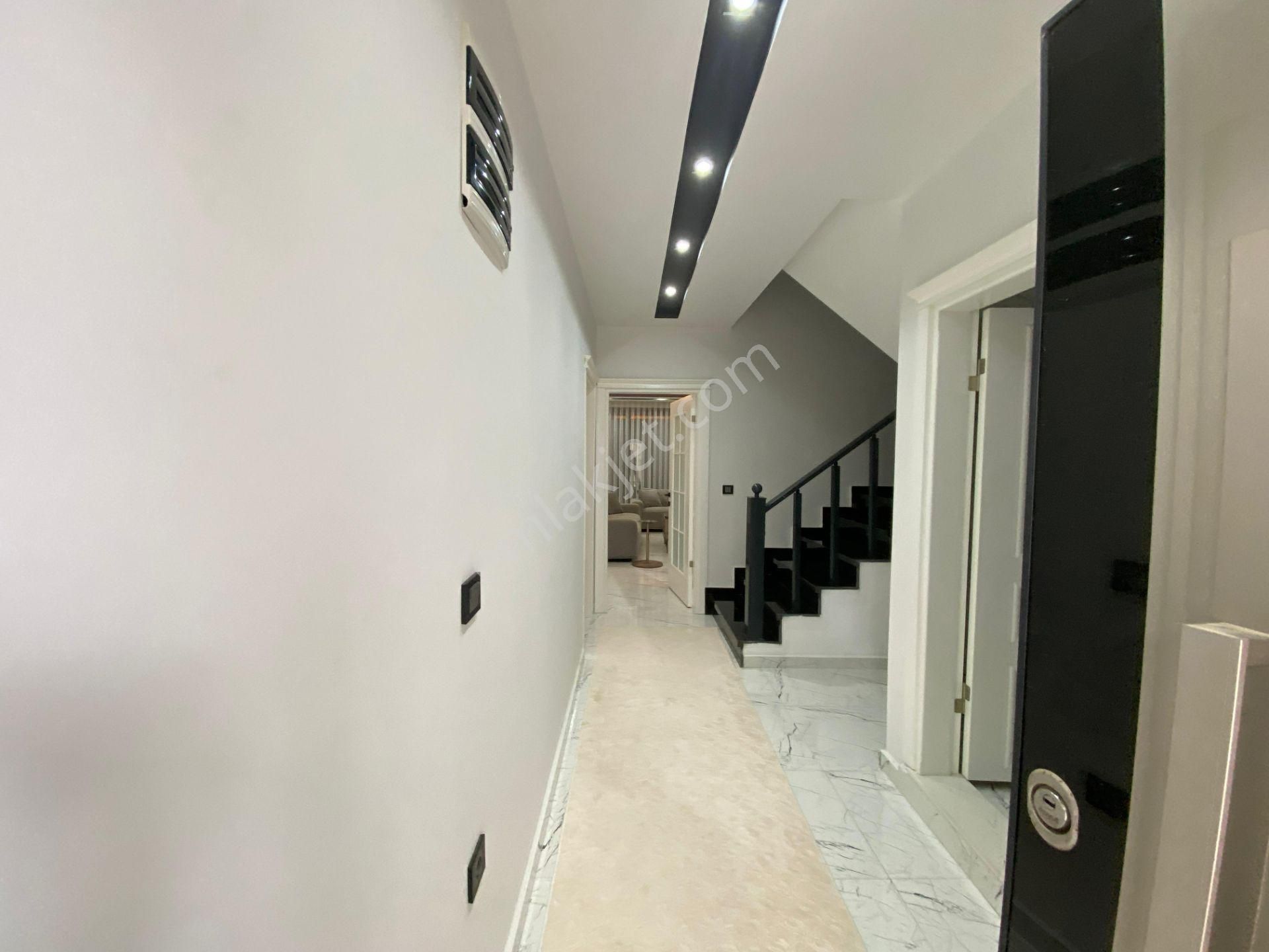 Didim Hisar Mahallesinde Lüks 5+1 Satılık Villa - Görsel 4