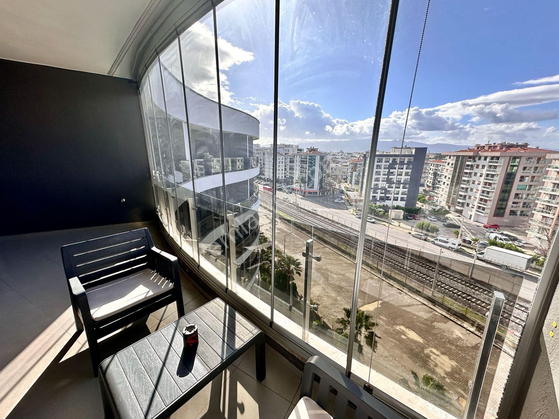 Çiğli’nin En Seçkin Yaşam Alanında, Havuz Cepheli, Eşyalı, Modern 1+1 Satılık - Görsel 19