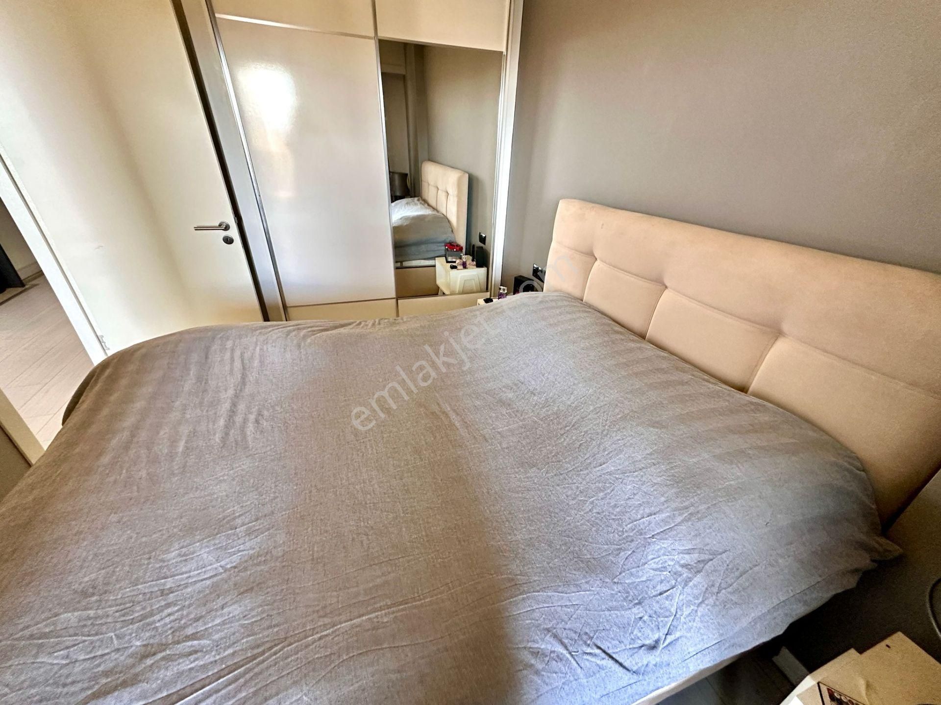 Çiğli’nin En Seçkin Yaşam Alanında, Havuz Cepheli, Eşyalı, Modern 1+1 Satılık - Görsel 26