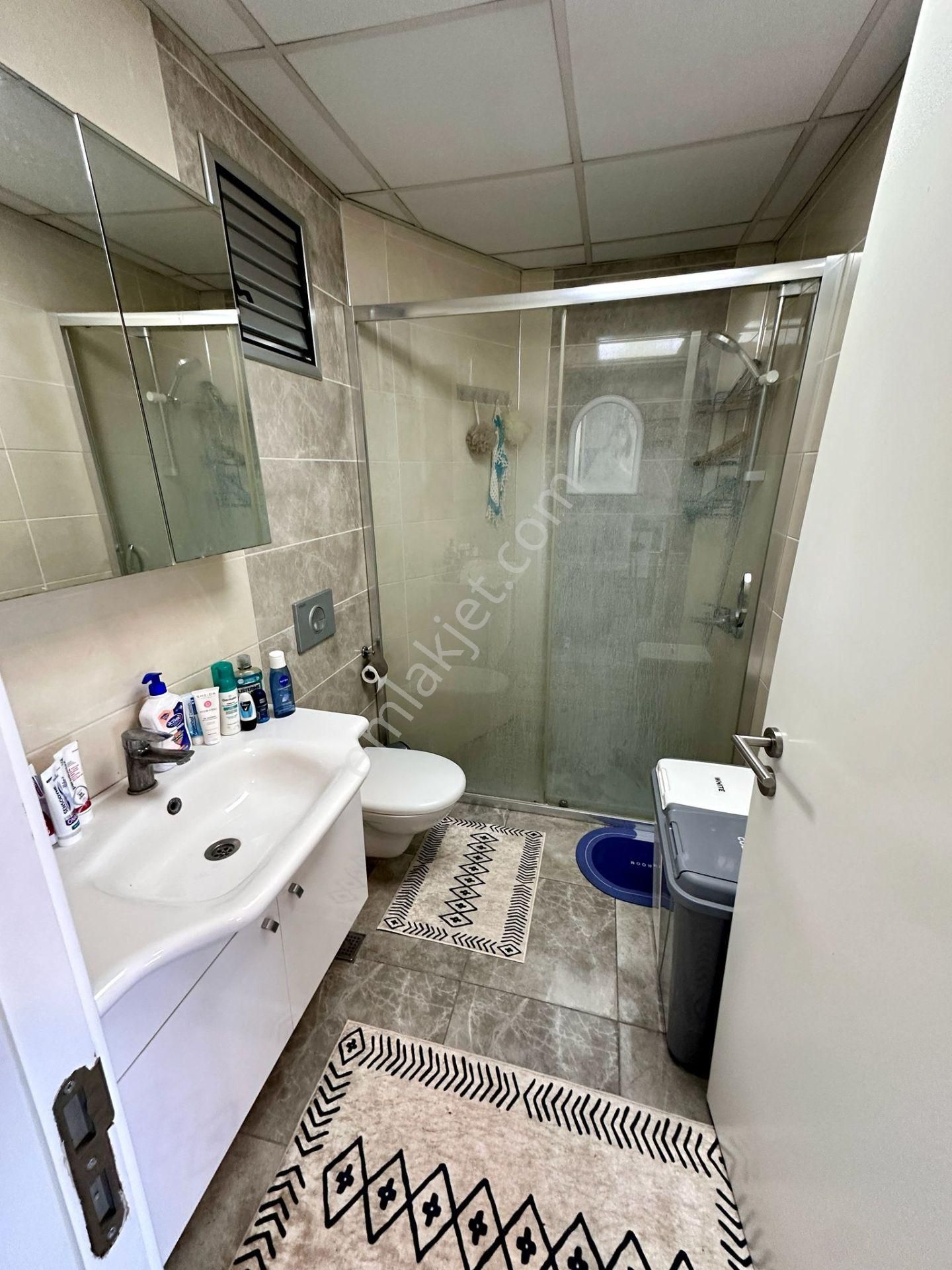 Çiğli’nin En Seçkin Yaşam Alanında, Havuz Cepheli, Eşyalı, Modern 1+1 Satılık - Görsel 28