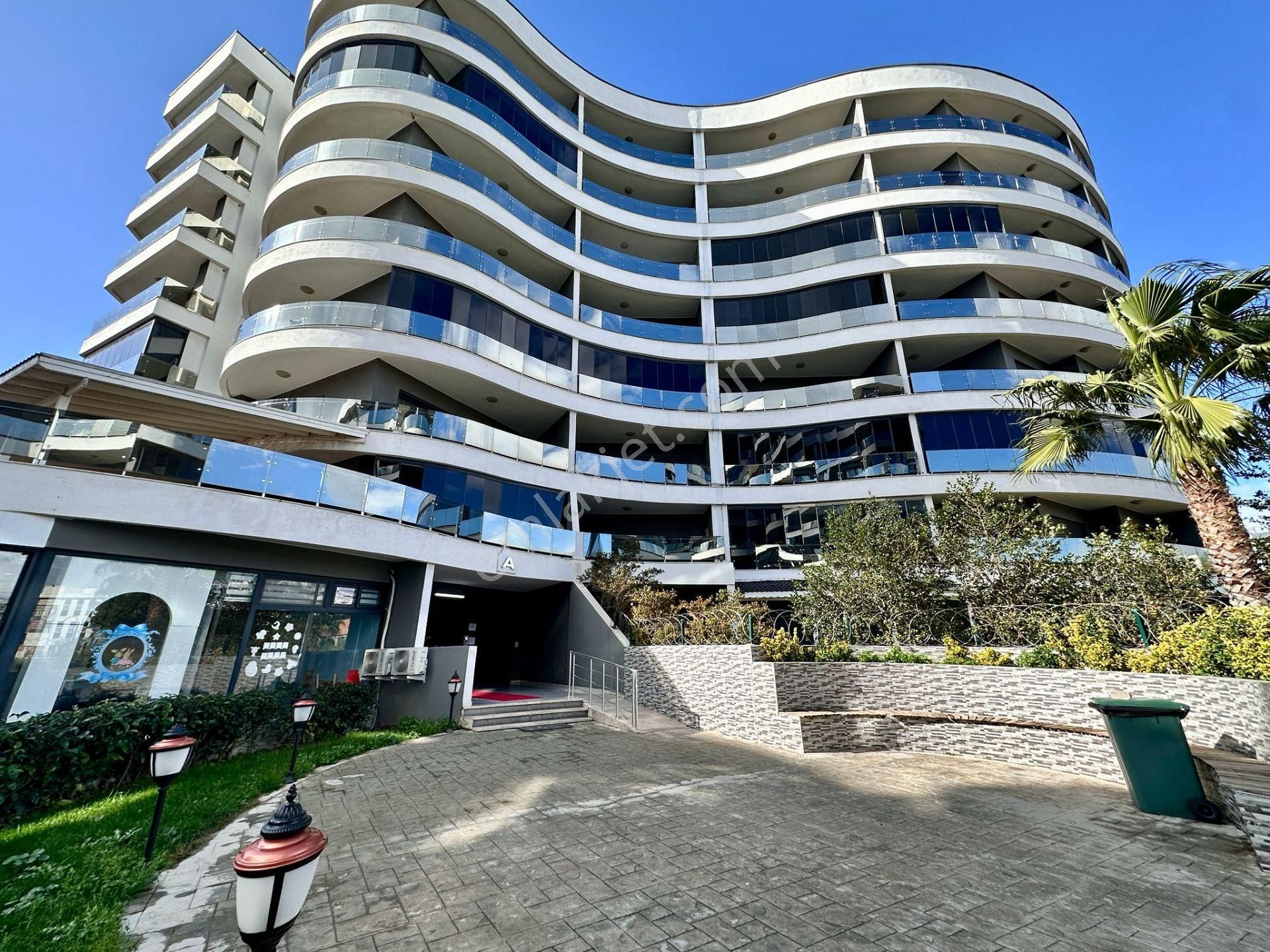 Çiğli’nin En Seçkin Yaşam Alanında, Havuz Cepheli, Eşyalı, Modern 1+1 Satılık - Görsel 32