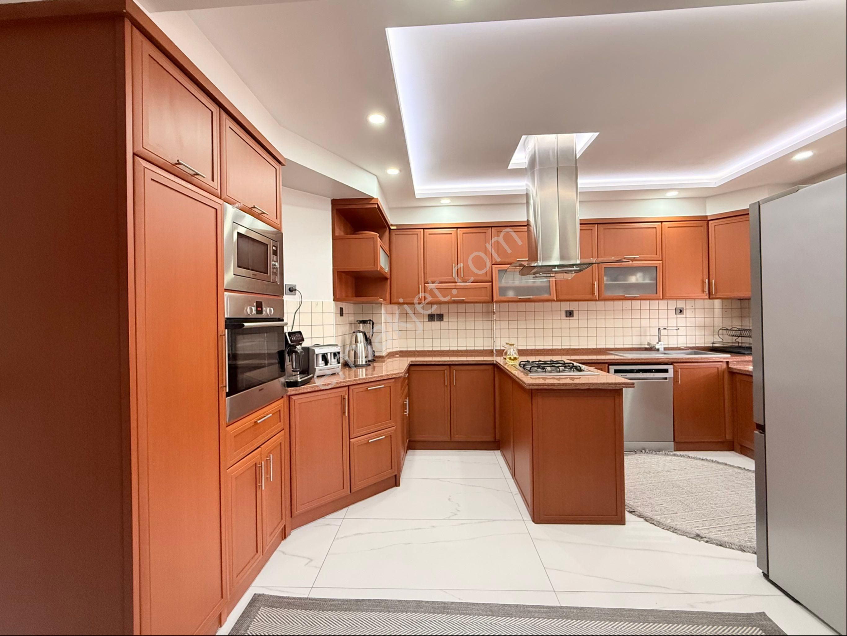 Konevi'nde Ultra Geniş 220 M² Full Tadilatlı Lüks Dubleks - Görsel 12