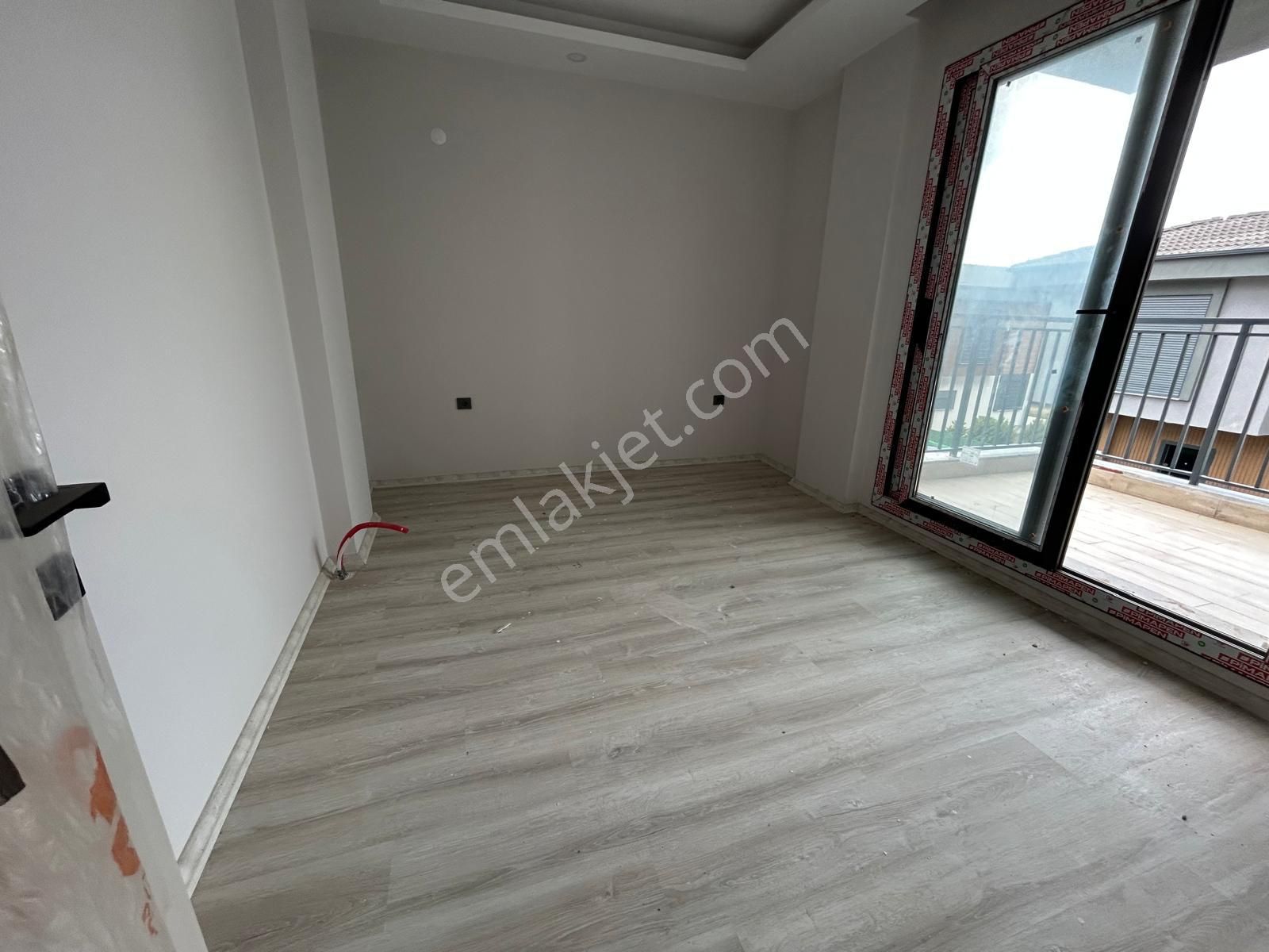 Davutlarda Butik Sitede Satılık 2+1 Daire - Görsel 7