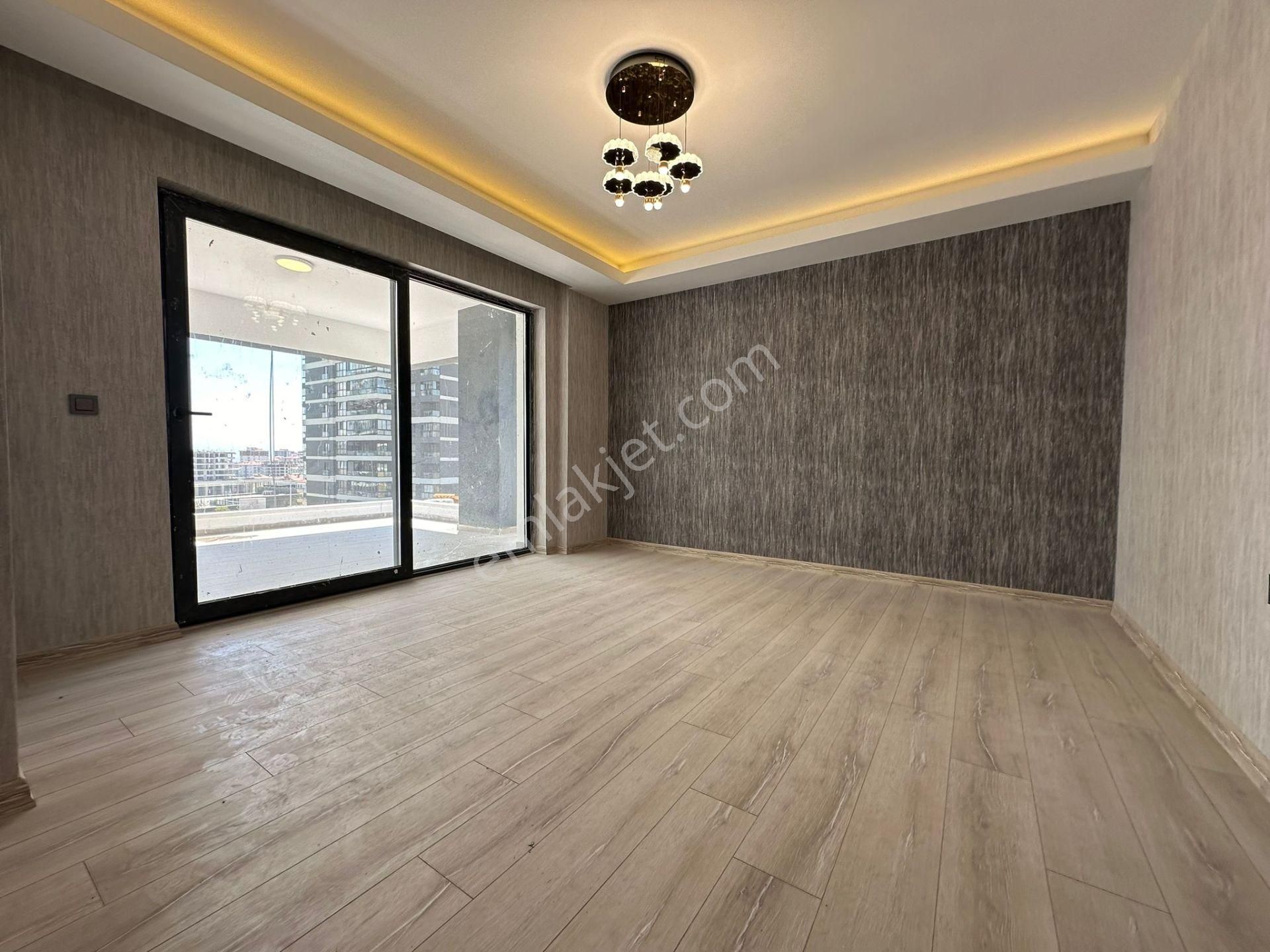 Pursaklar Mehmet Zengin Emlak'tan Ultra Lüx Sitede 4+1 16.kat Ful Yerden Isıtmalı Sıfır Daire - Görsel 10