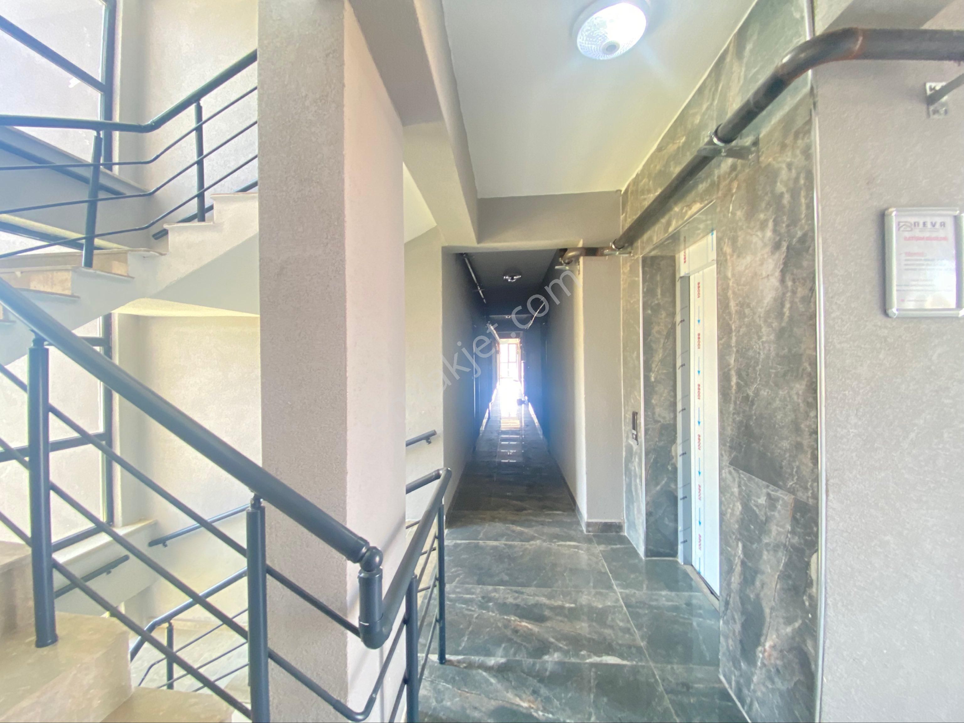 Key House'tan Site İçinde Havuzlu Lux 1+1 Sıfır Daire - Görsel 9